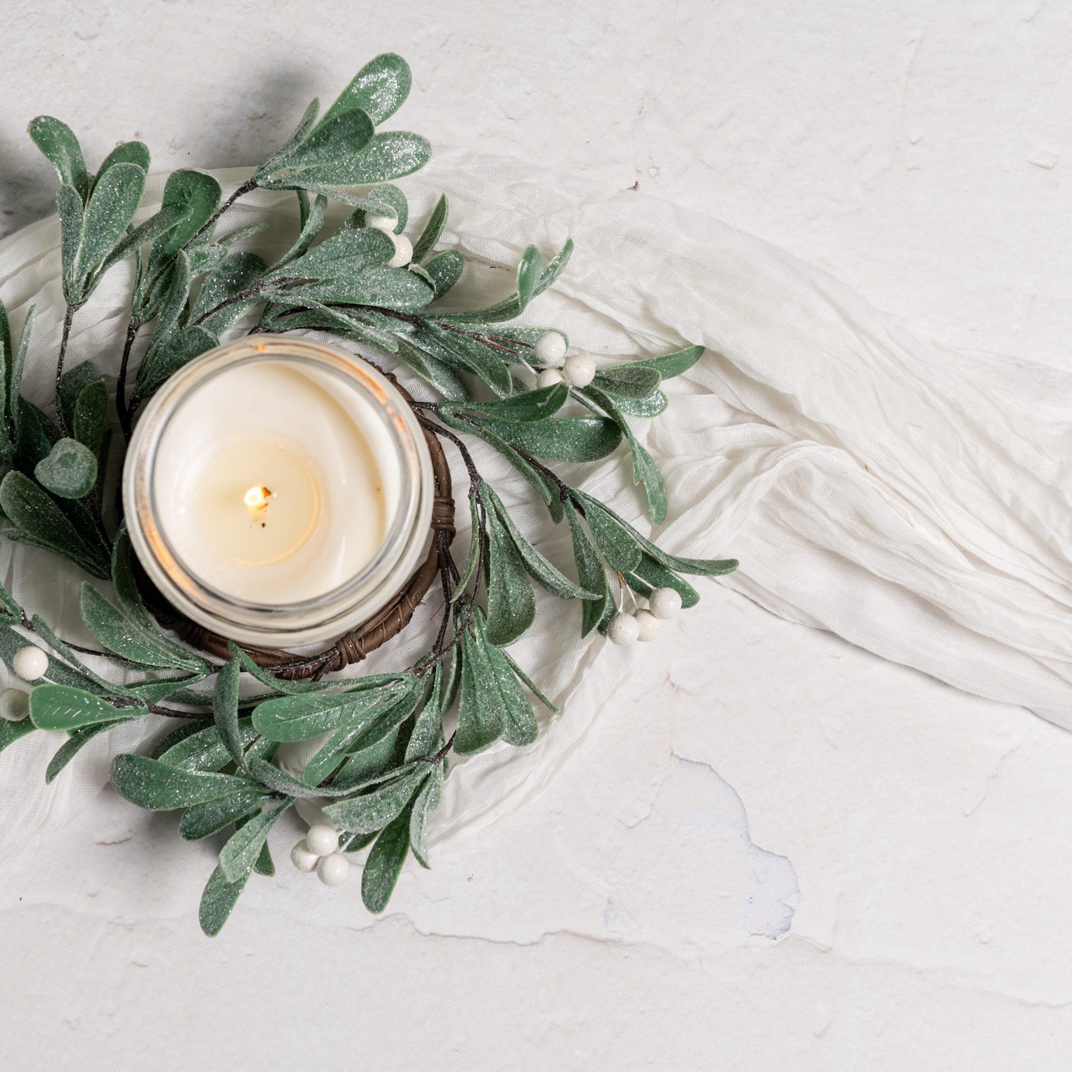 12" GLITTERED MISTLETOE CANDLE RING
