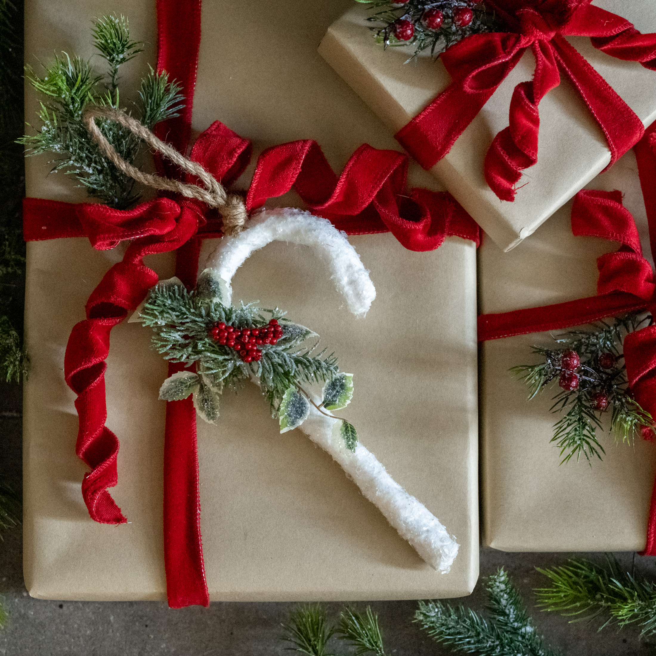 10" WHITE GLITTERED CANDY CANE ORNAMENT