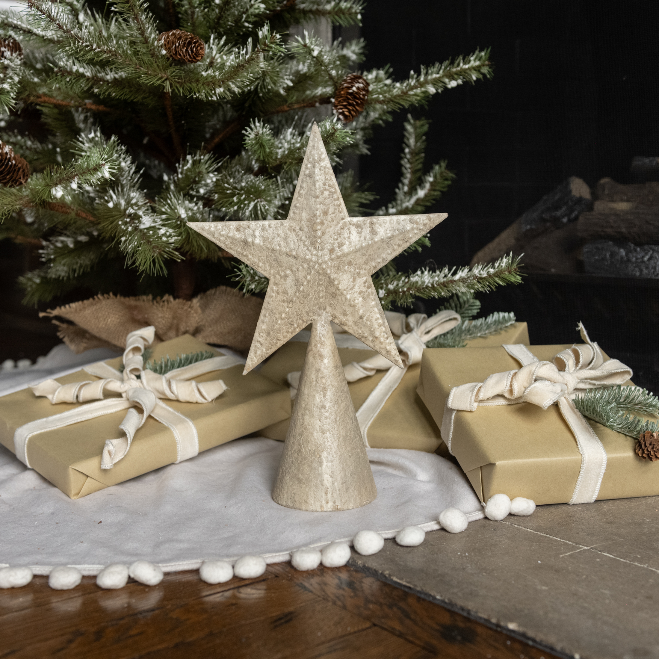 14" CREAM METAL STAR TREE TOPPER