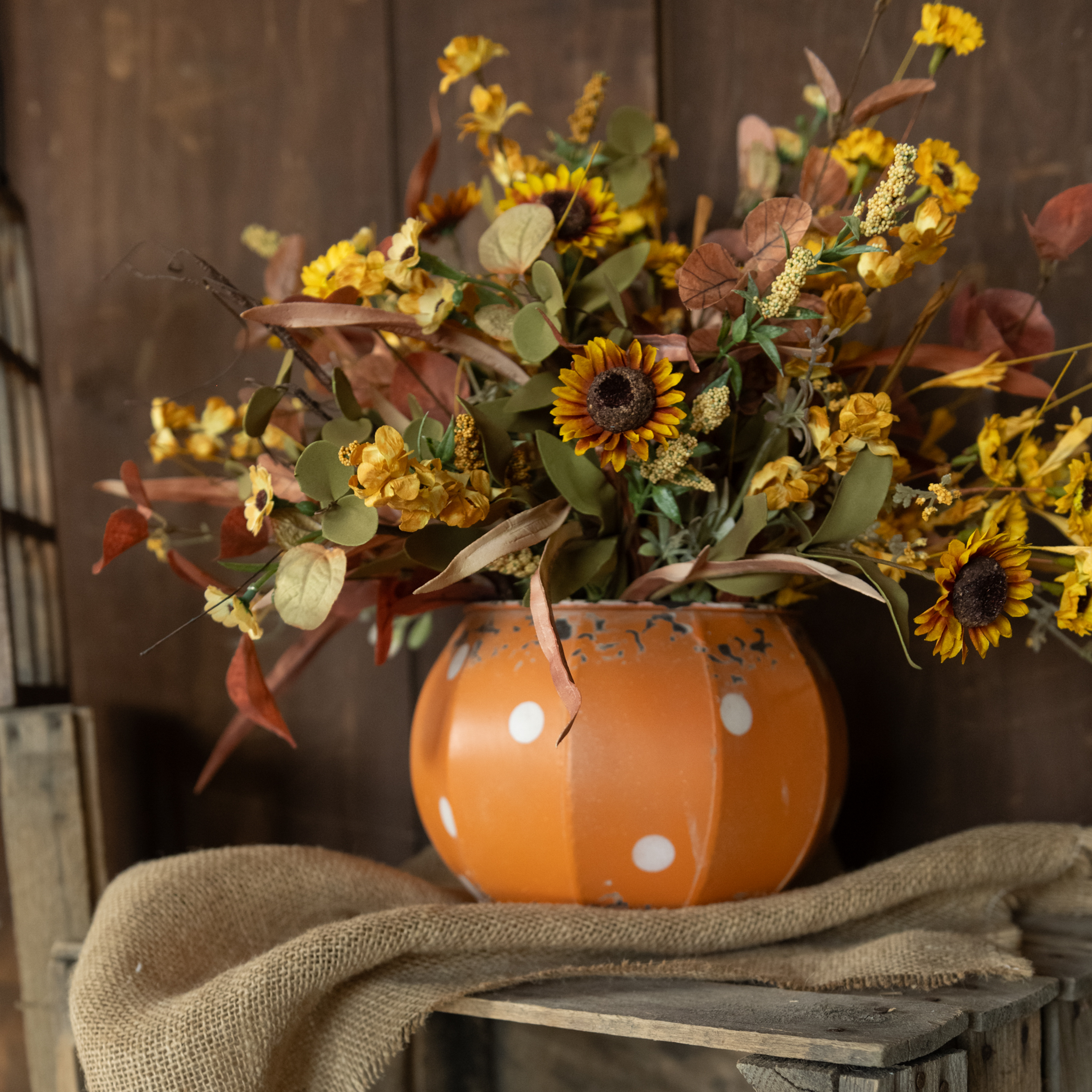 6" ORANGE & WHITE METAL POLKA DOT PUMPKIN