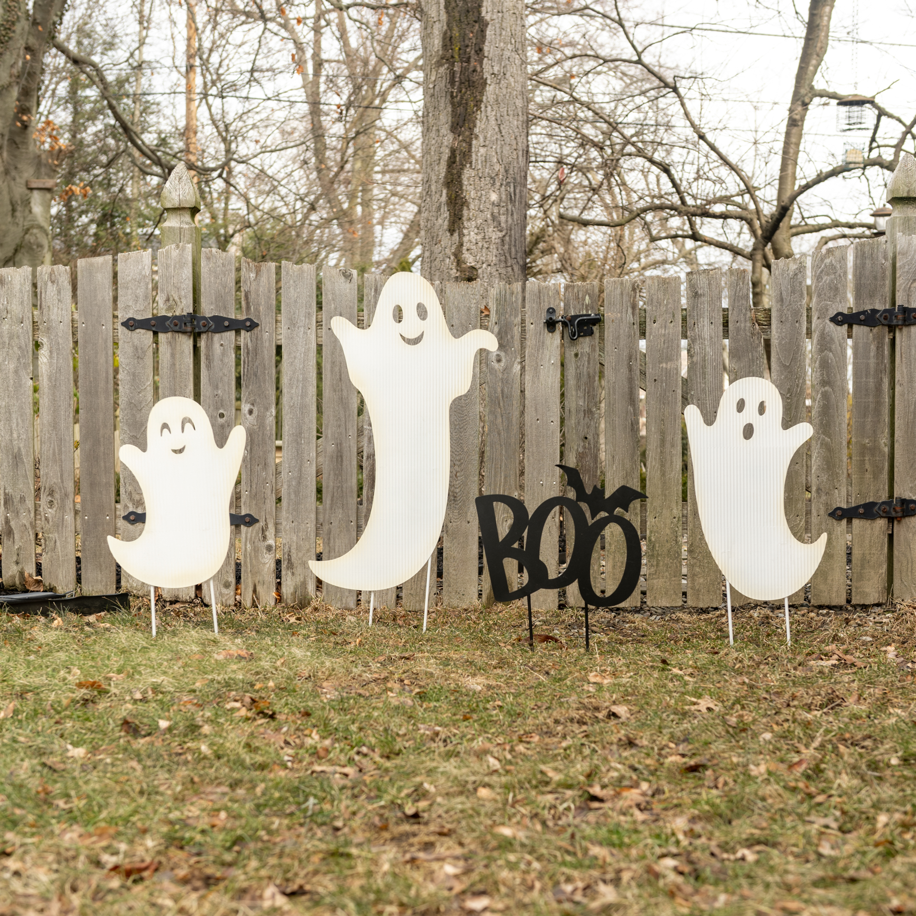 SET/4 HAPPY GHOST STAKES
