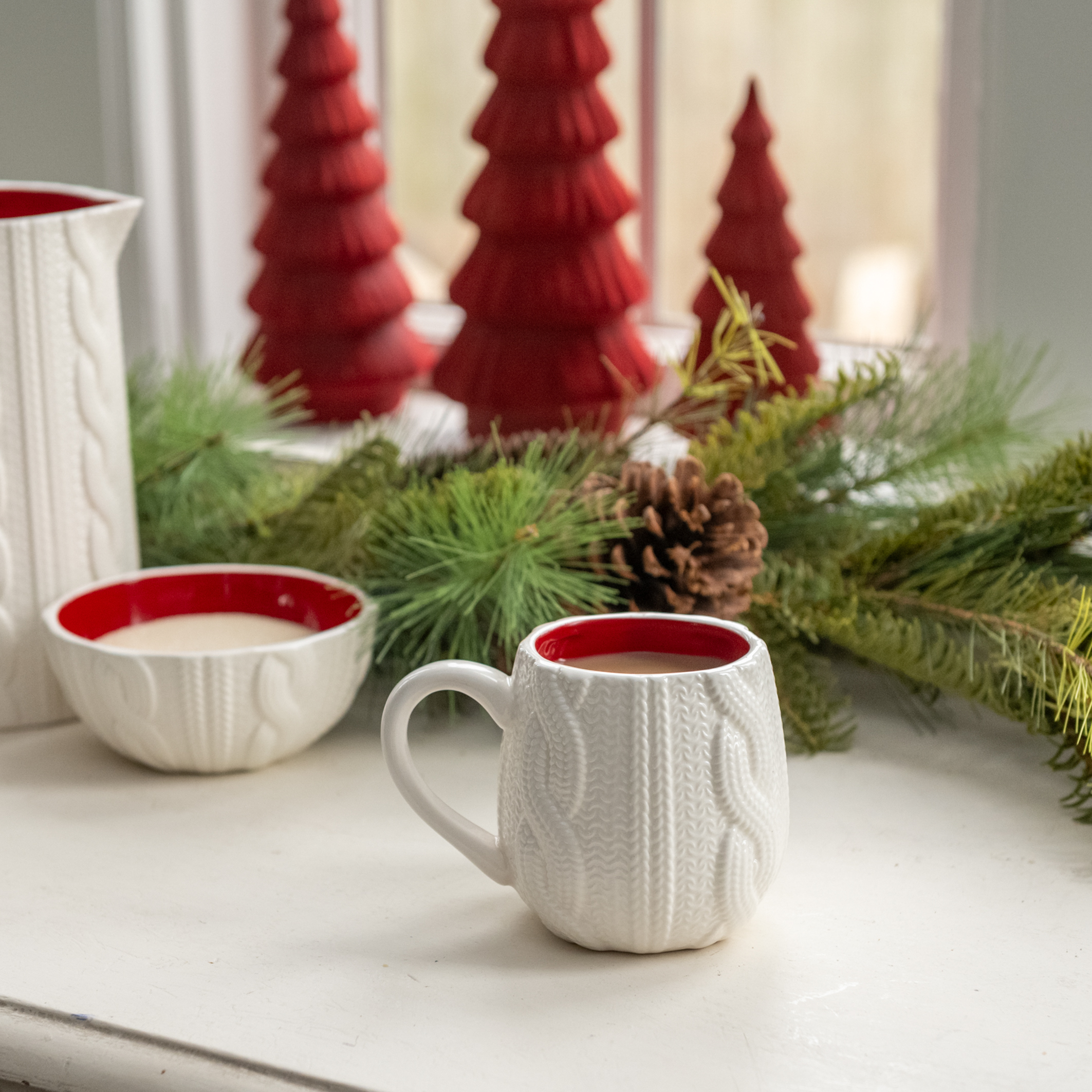 CREAM SWEATER MUG