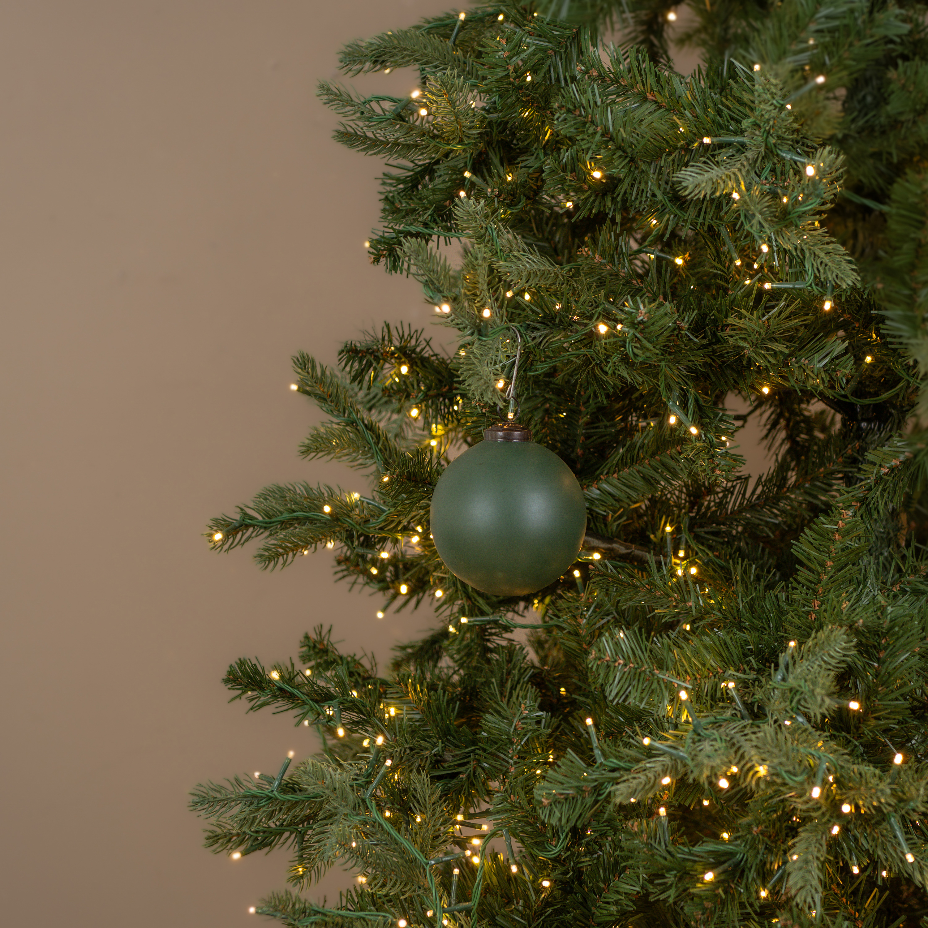 4" DARK GREEN KUGEL ORNAMENT