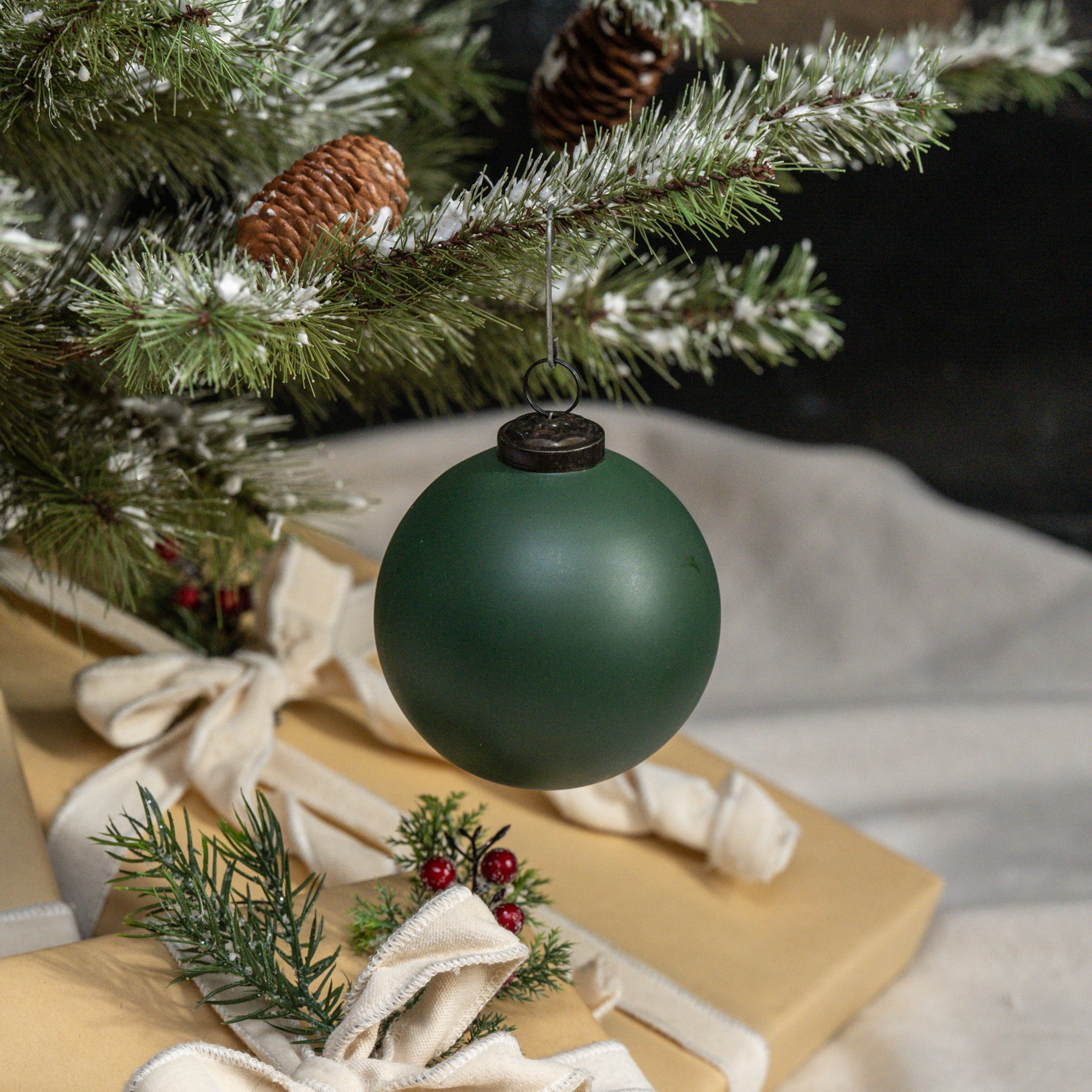 4" DARK GREEN KUGEL ORNAMENT