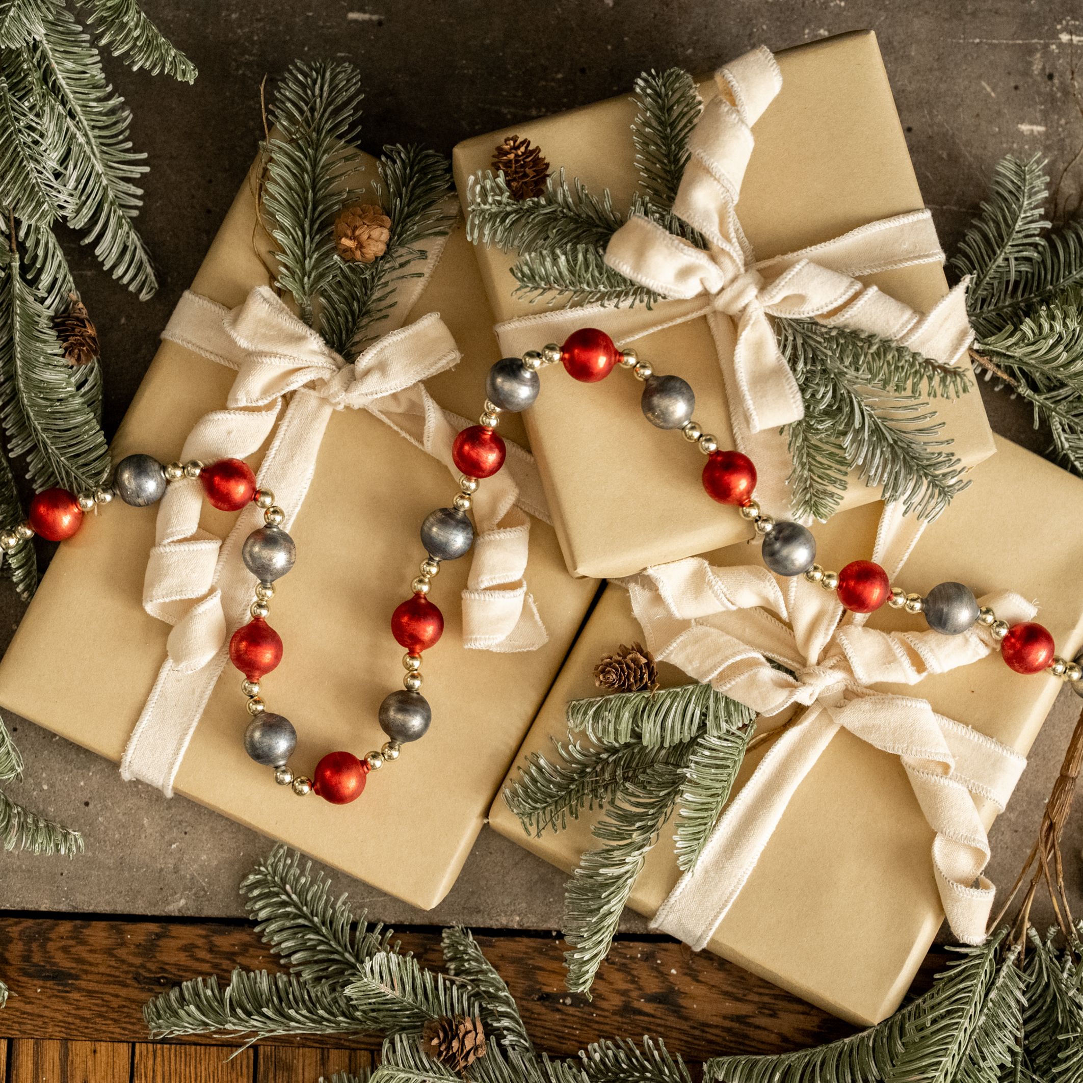 6' RED & SILVER BEADED GARLAND