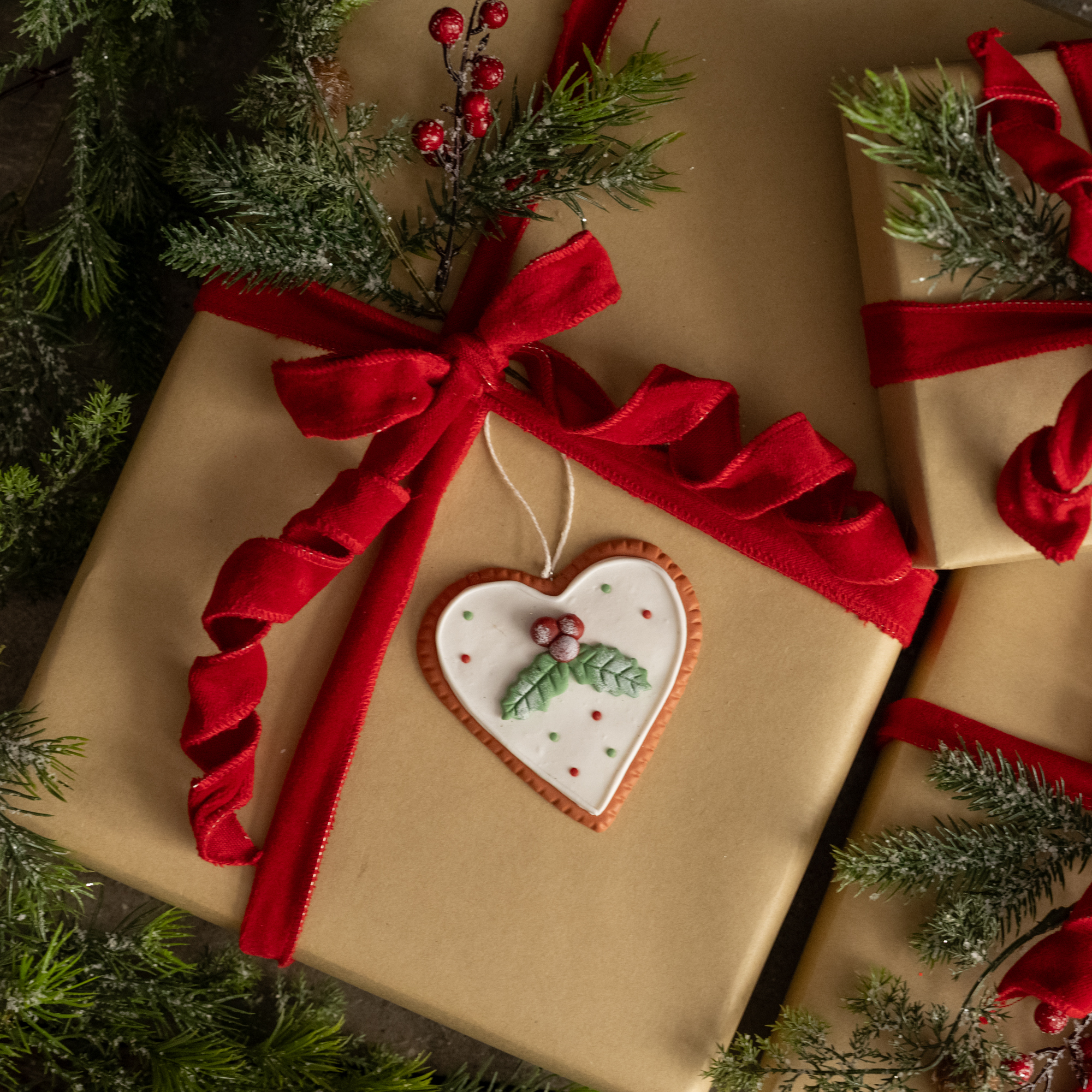 HEART CUTOUT COOKIE ORNAMENT