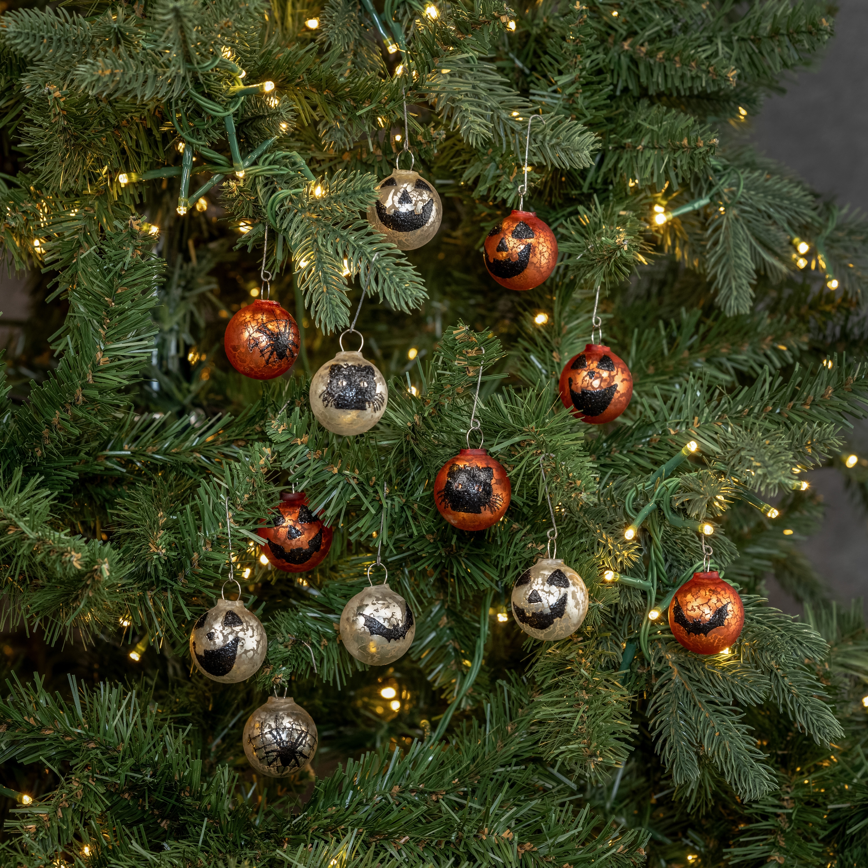 SET/12 JACK O LANTERN ORNAMENTS