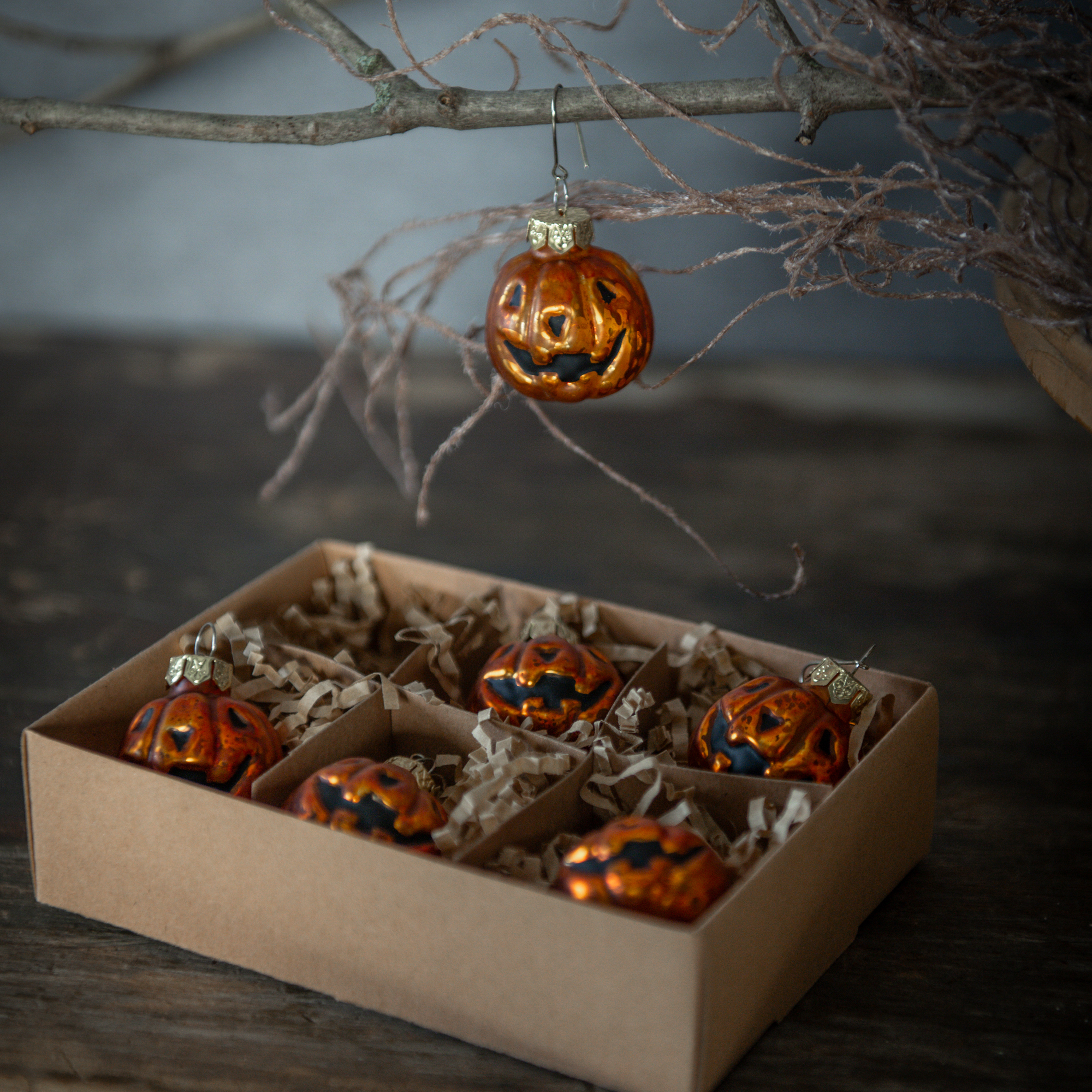 SET/ 6 MINI JACK O LANTERN ORNAMENTS