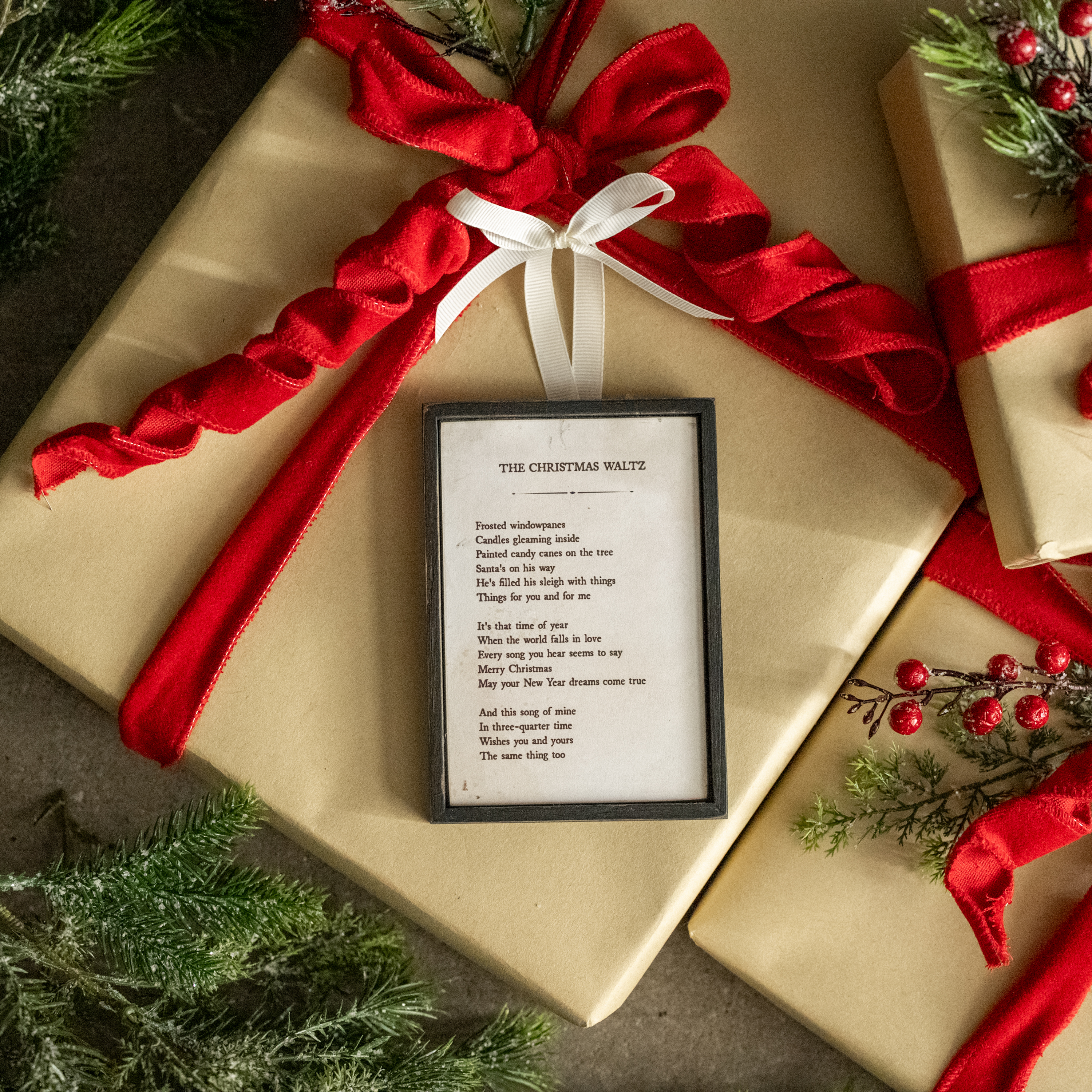 THE CHRISTMAS WALTZ ORNAMENT