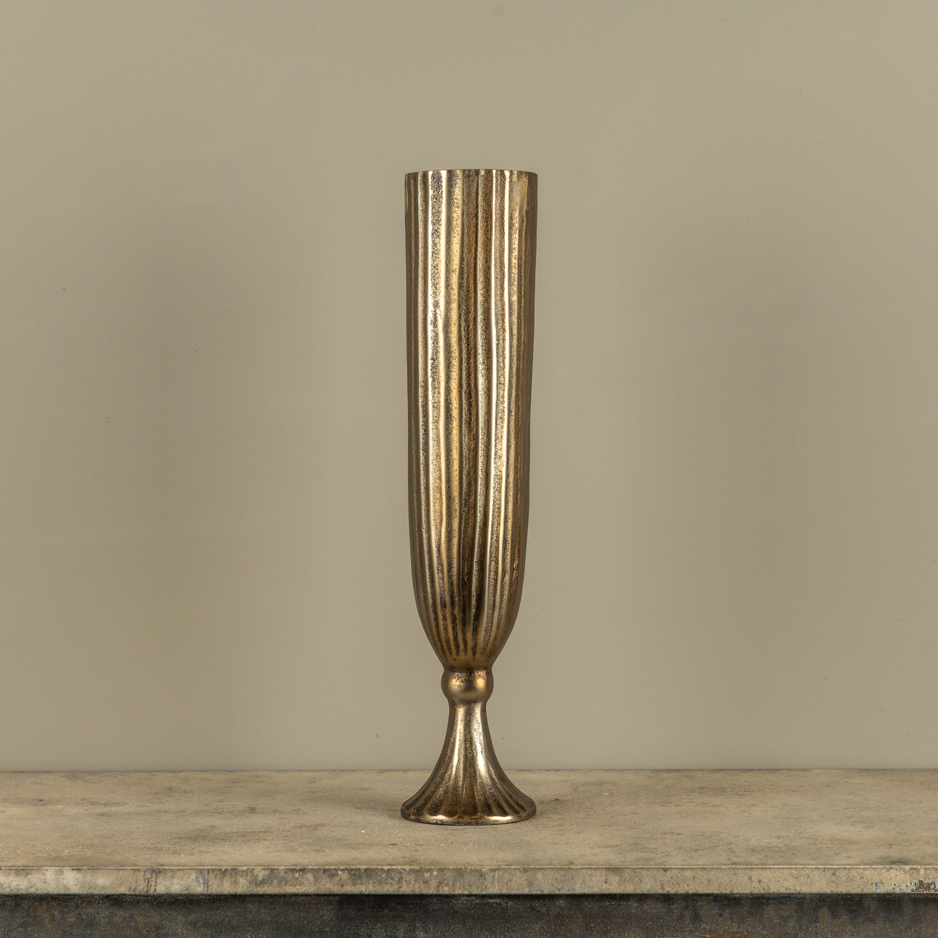 20.75" GOLD RIBBED VASE