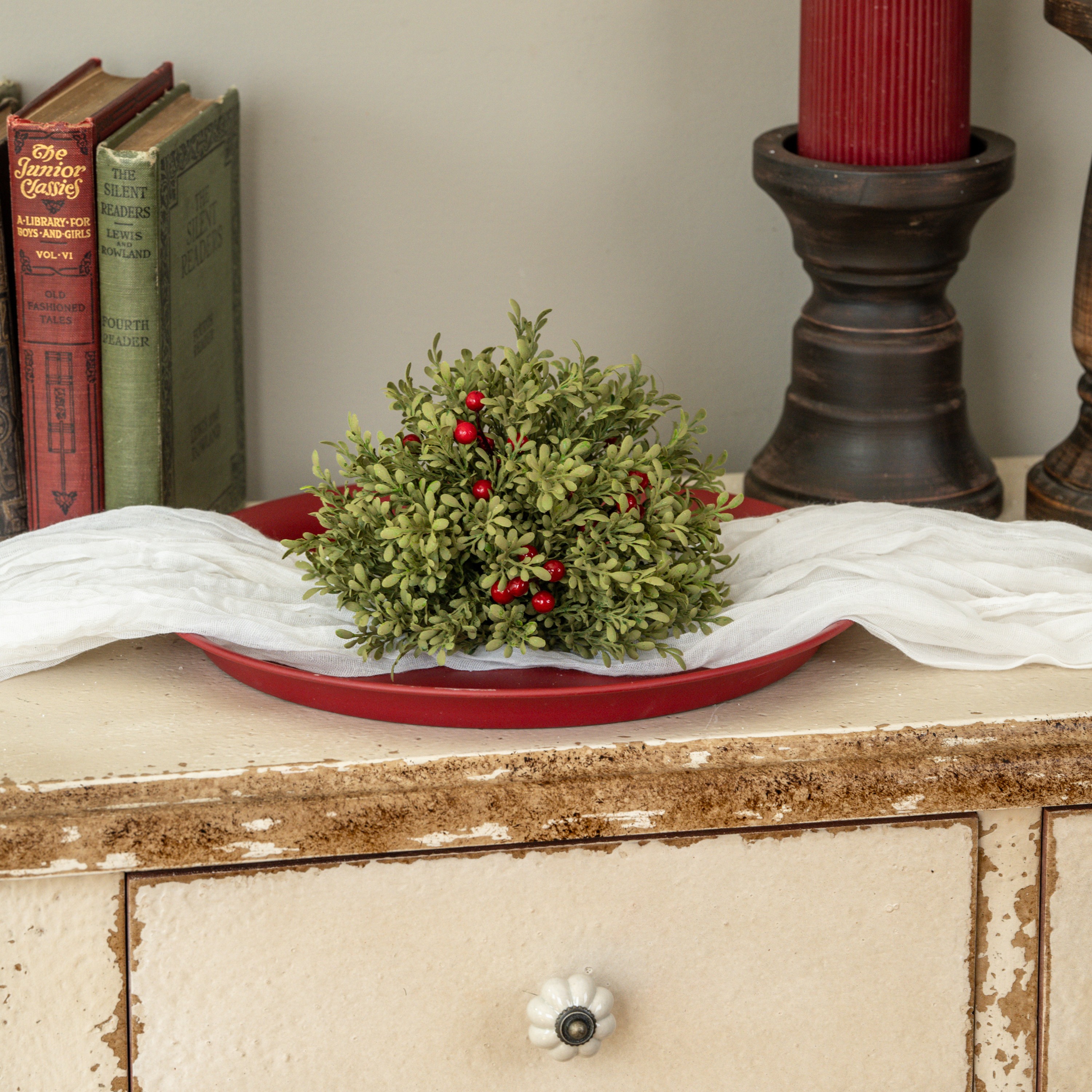 7" MINI LEAF HALF BALL W/ BURGUNDY BERRIES