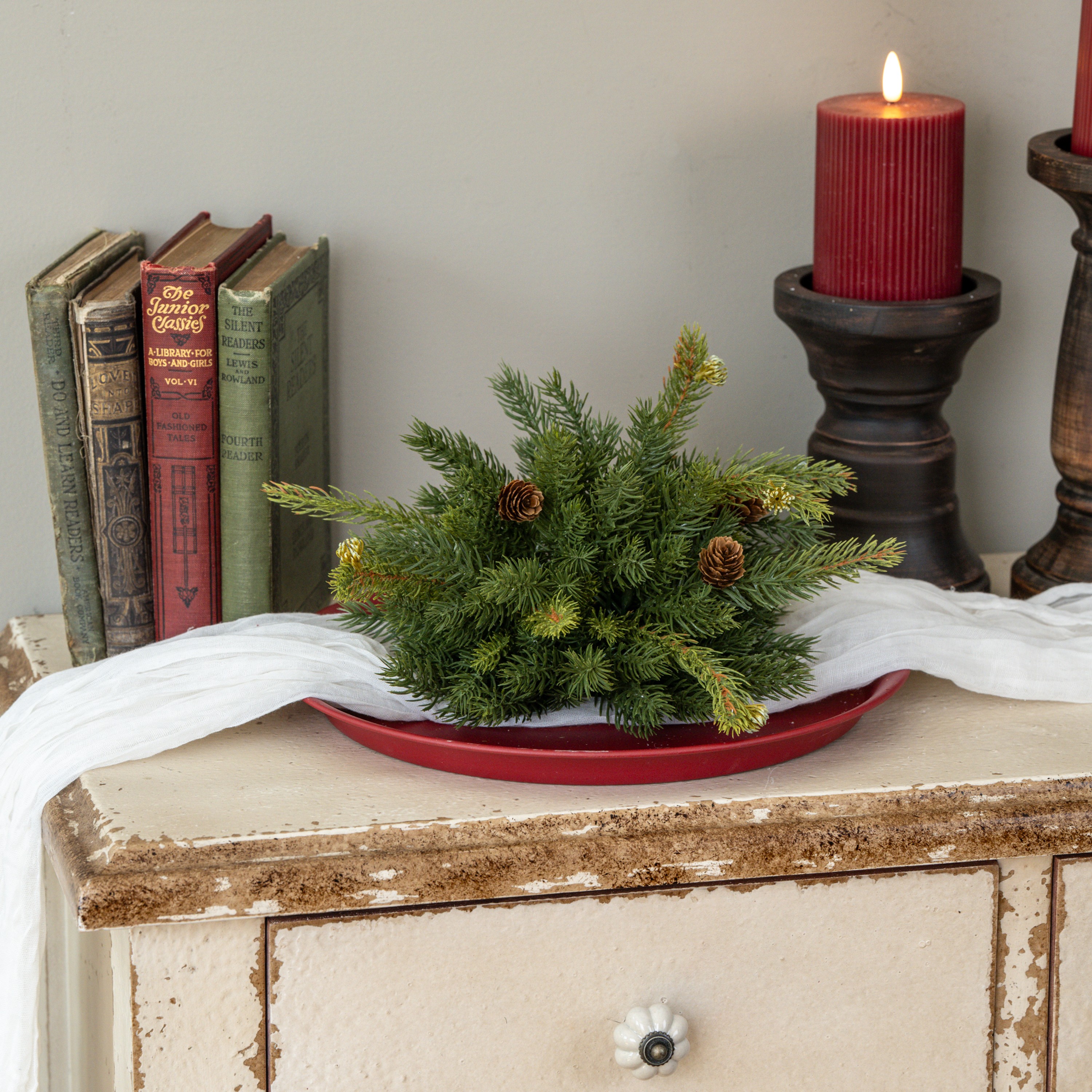 9" WHITE SPRUCE HALF BALL W/ MINI PINECONES