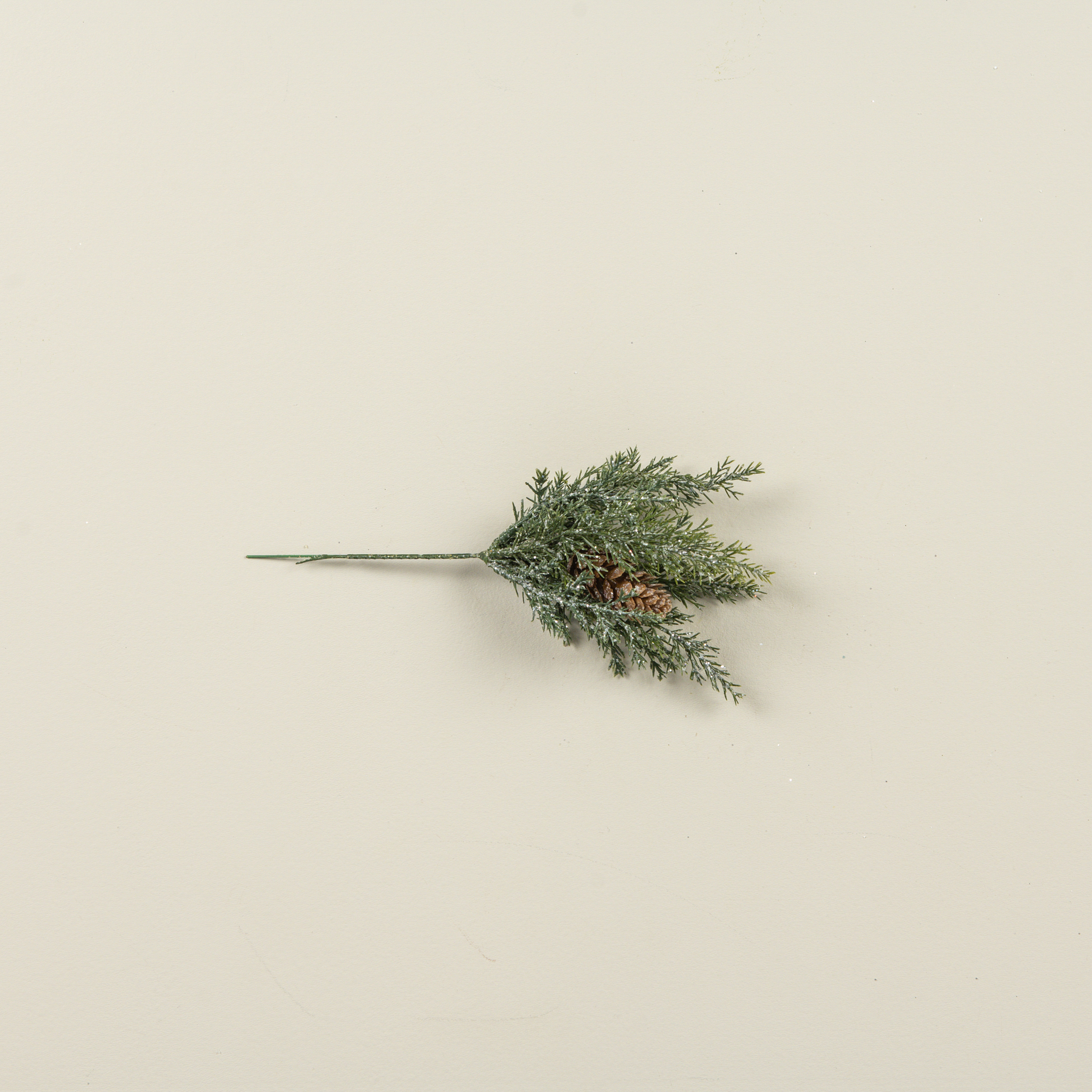 9" PRICKLY PINE PICK W/ PINECONE