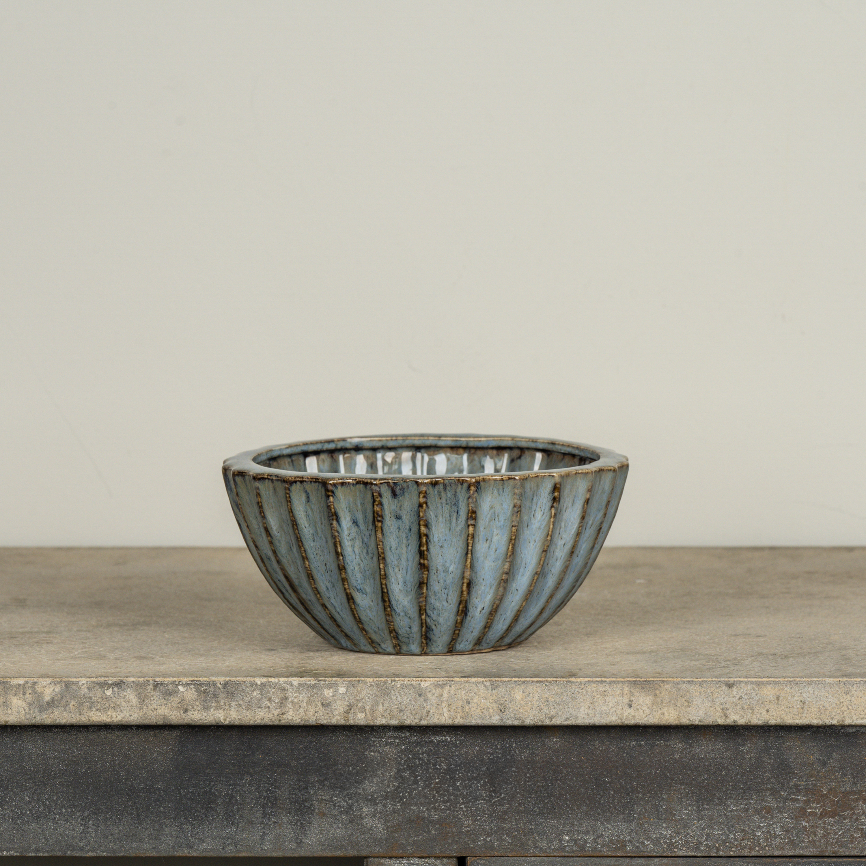 7.25" BLUE SCALLOPED BOWL