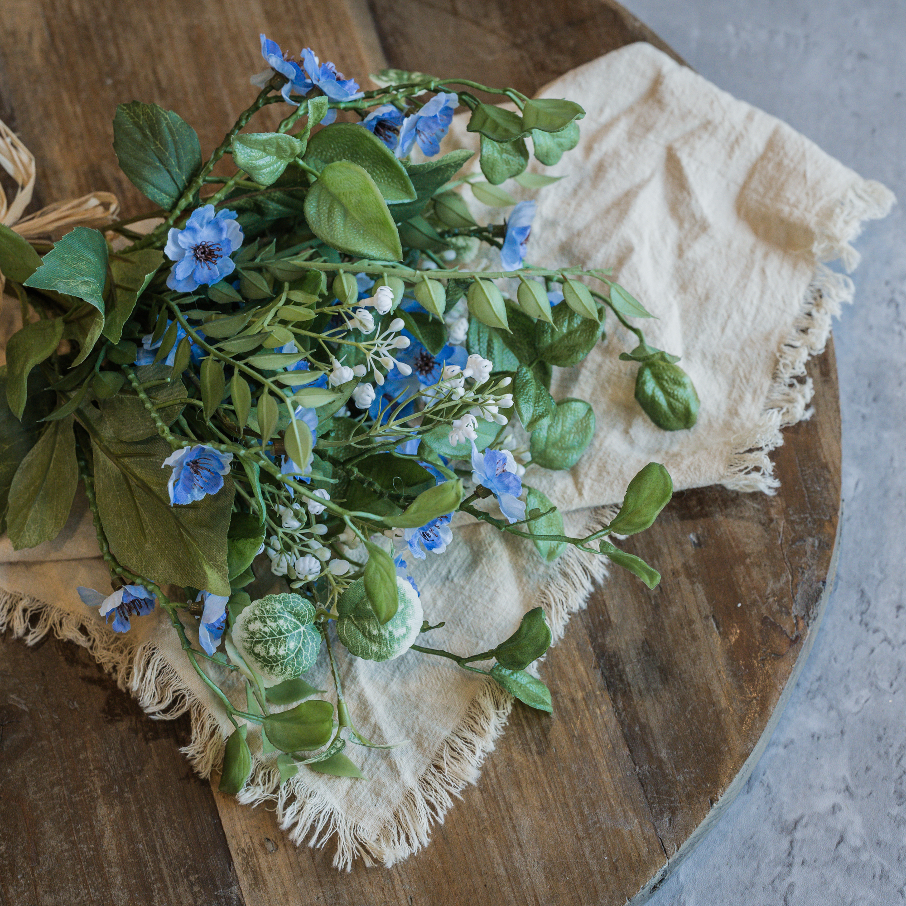 16.5" BLUE & WHITE WILDFLOWER BUNDLE