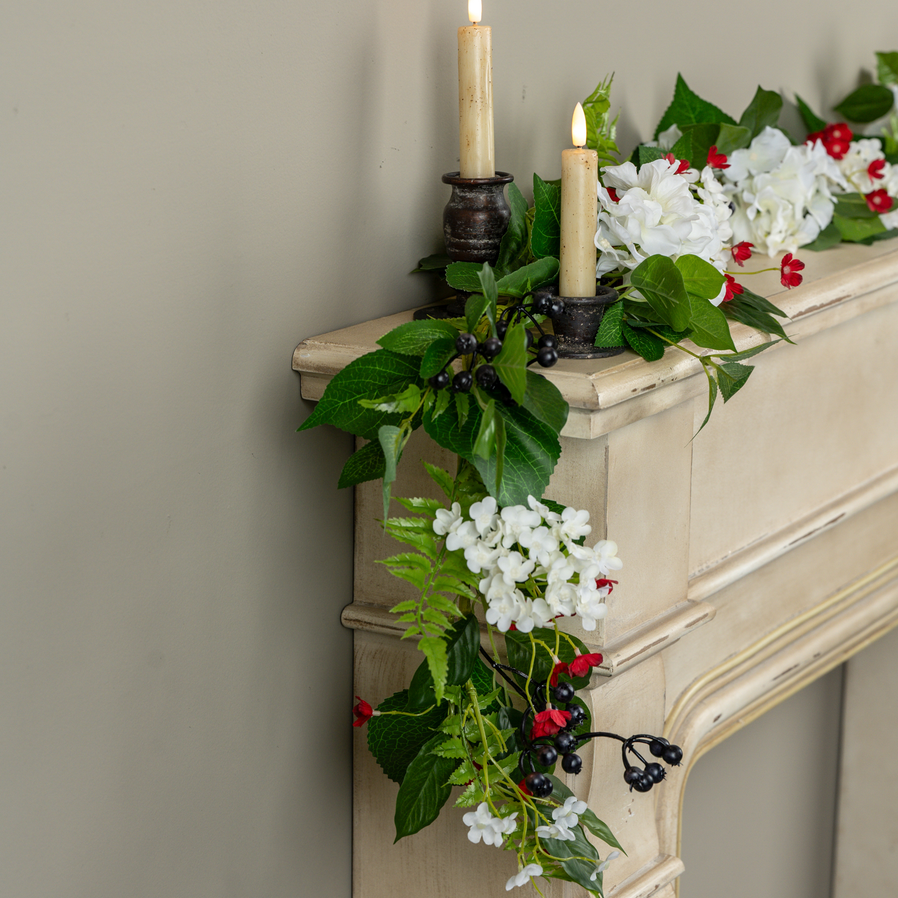5' RED, WHITE & BLUE BERRY & HYDRANGEA GARLAND
