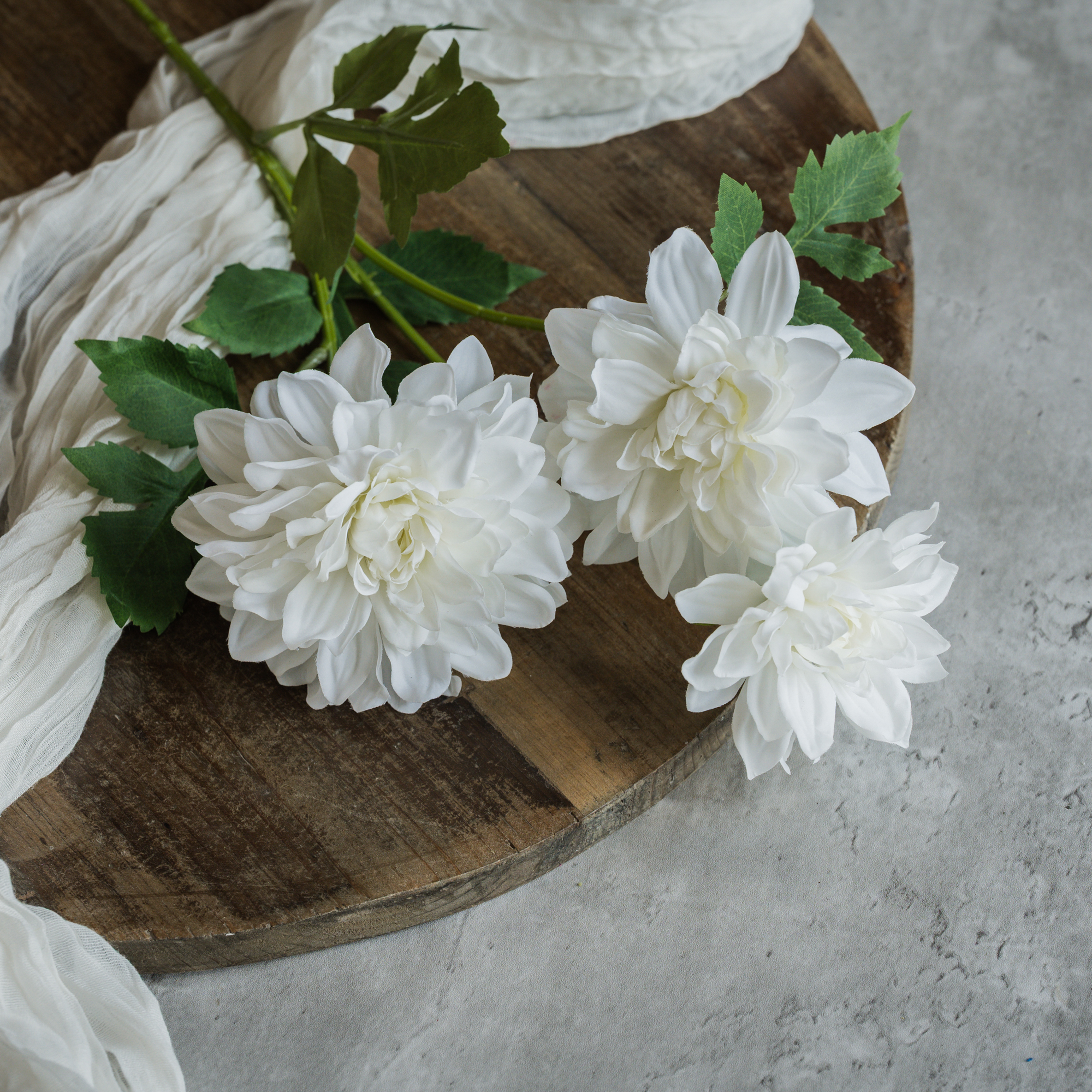 25.5" WHITE DAHLIA SPRAY