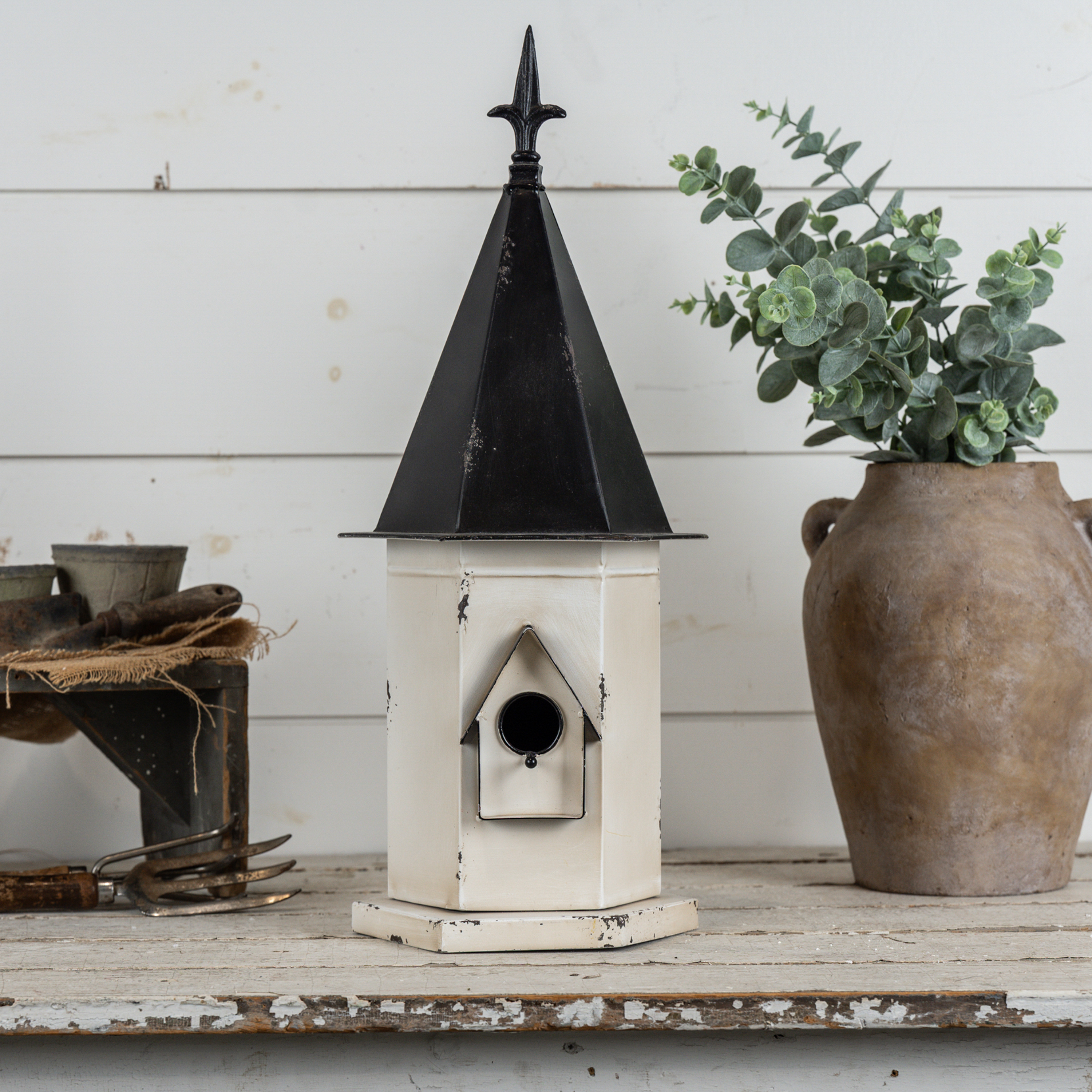 WHITE BIRDHOUSE W/ BLACK POINTED ROOF