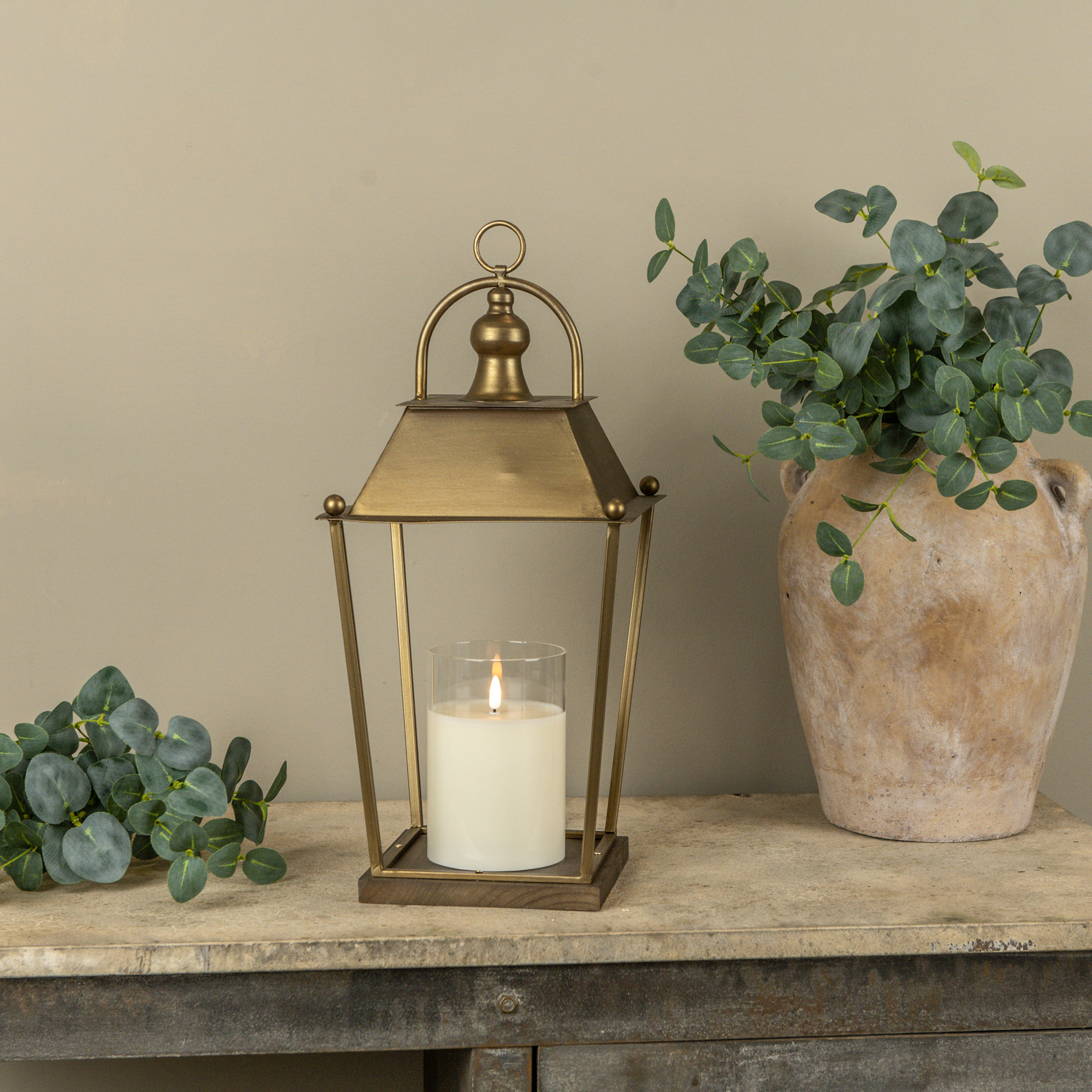 GOLD THOMAS LANTERN