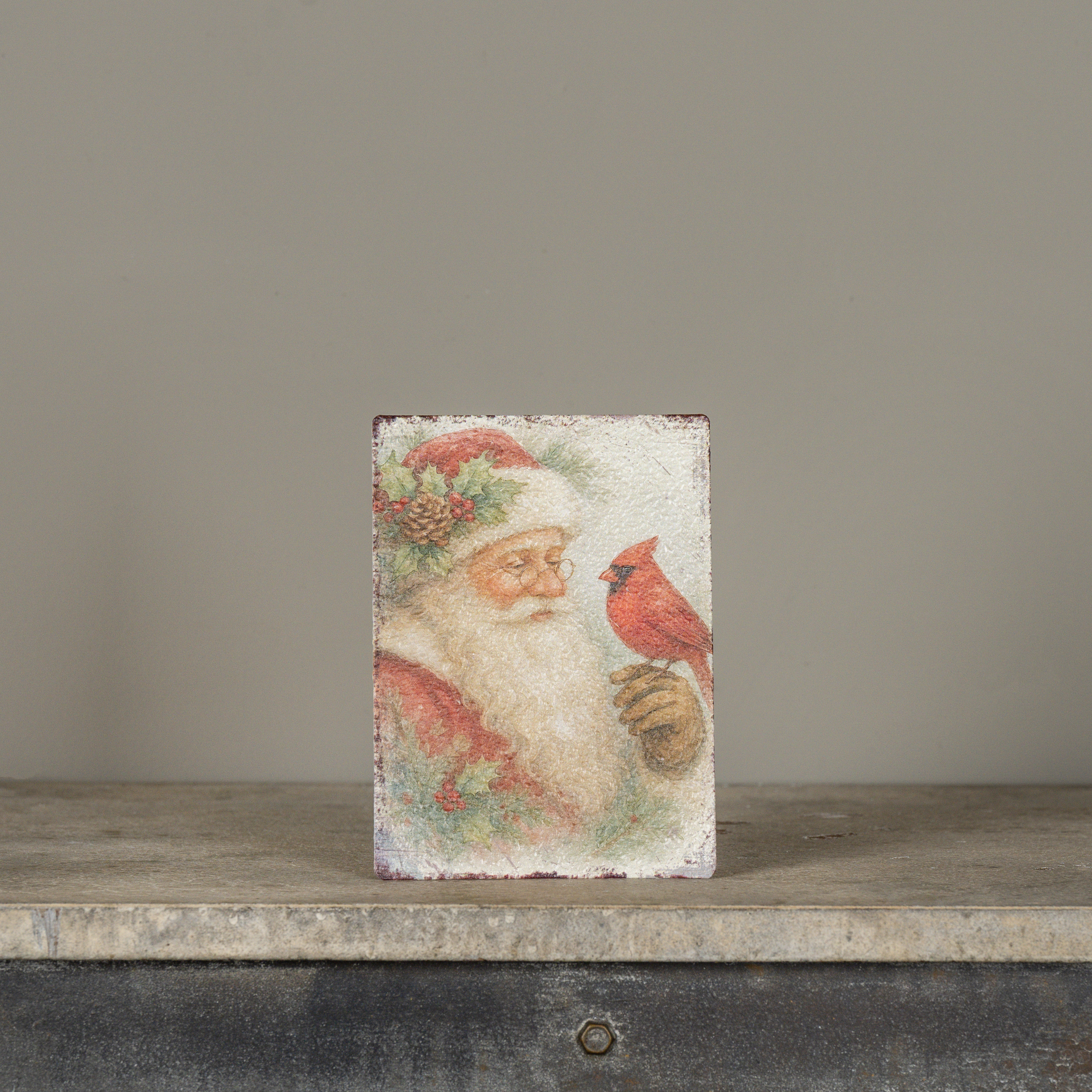 7" SANTA W/ CARDINAL TABLETOP SIGN