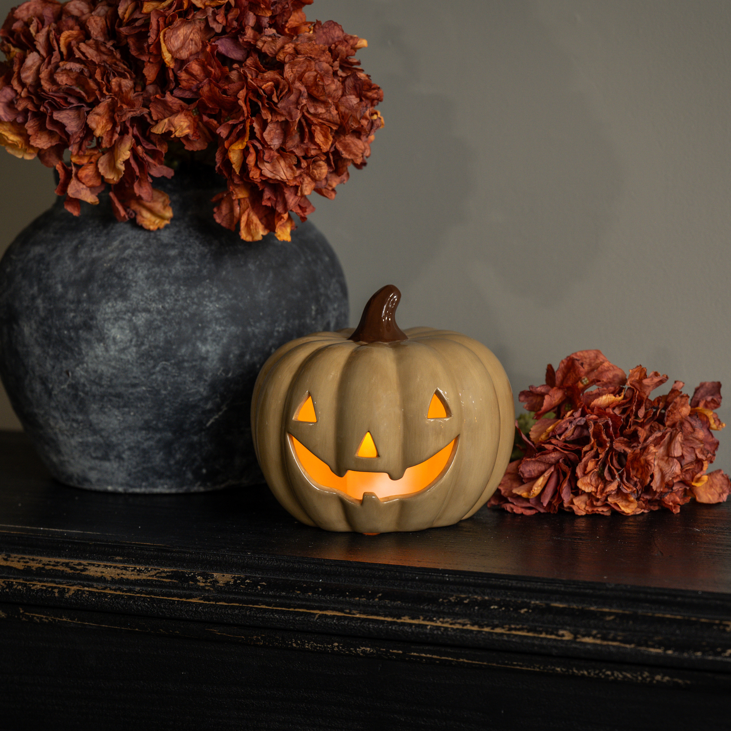 6.25" BEIGE CERAMIC LED PUMPKIN