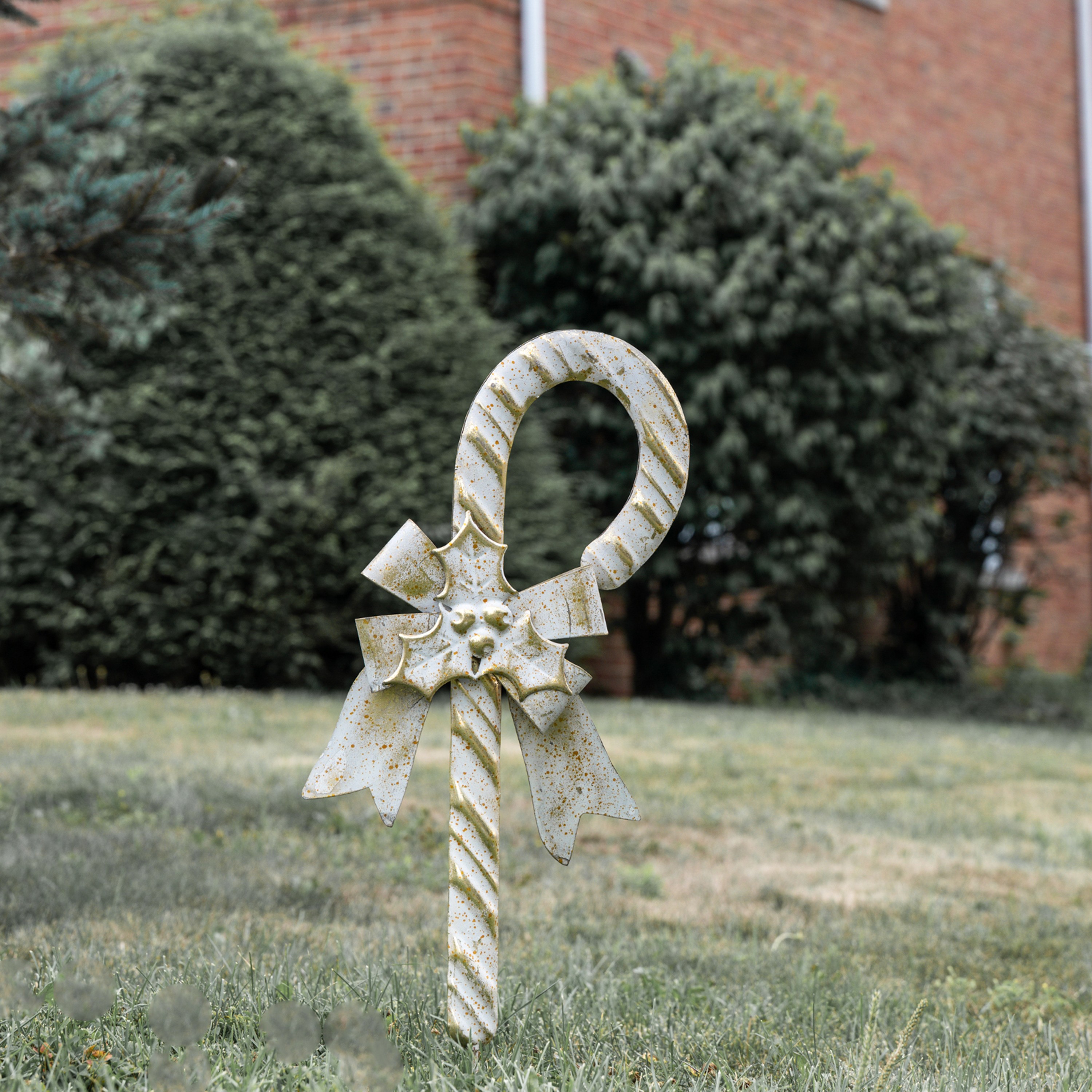 28.75" GOLD CANDY CANE STAKE