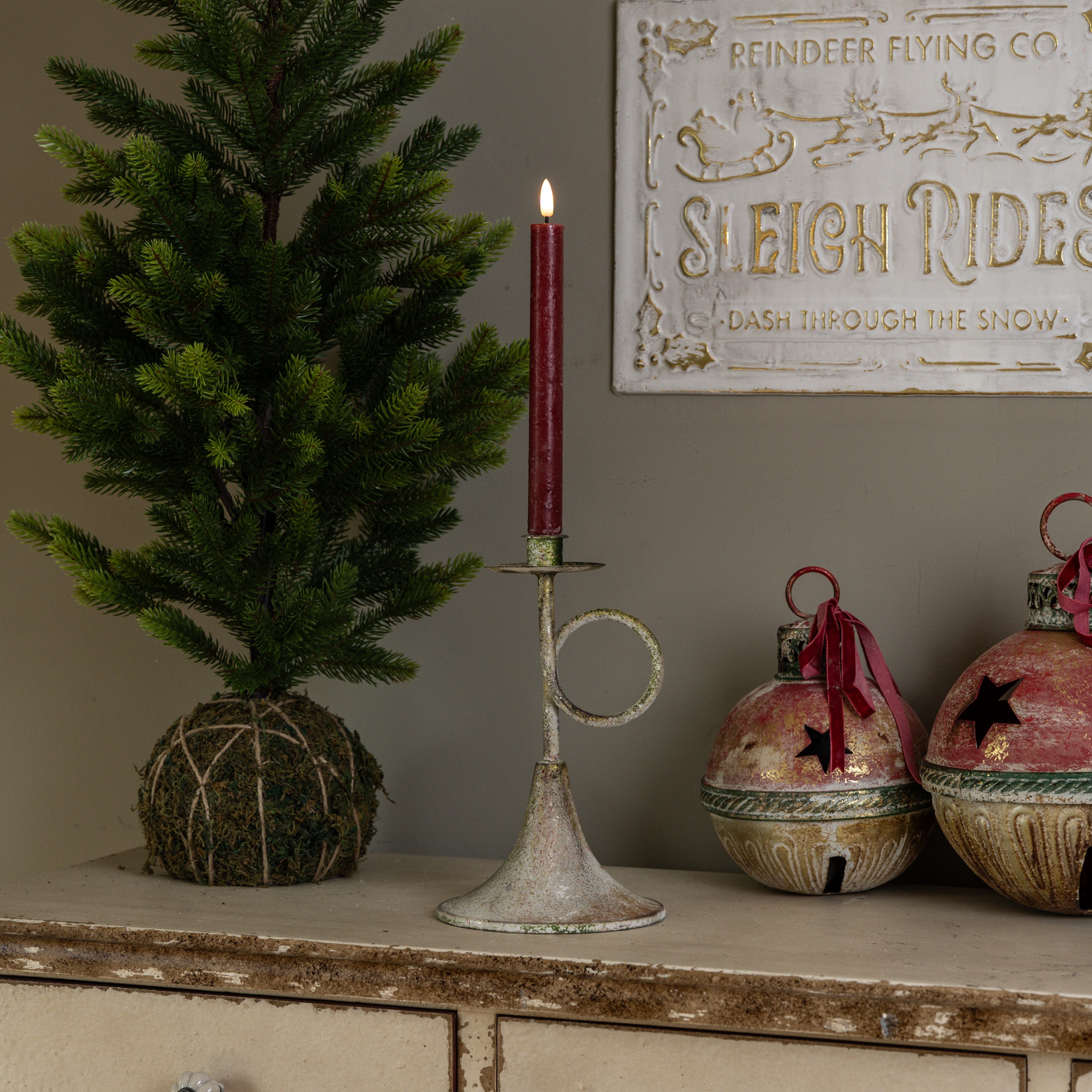 10" GOLD TRUMPET TAPER CANDLE HOLDER