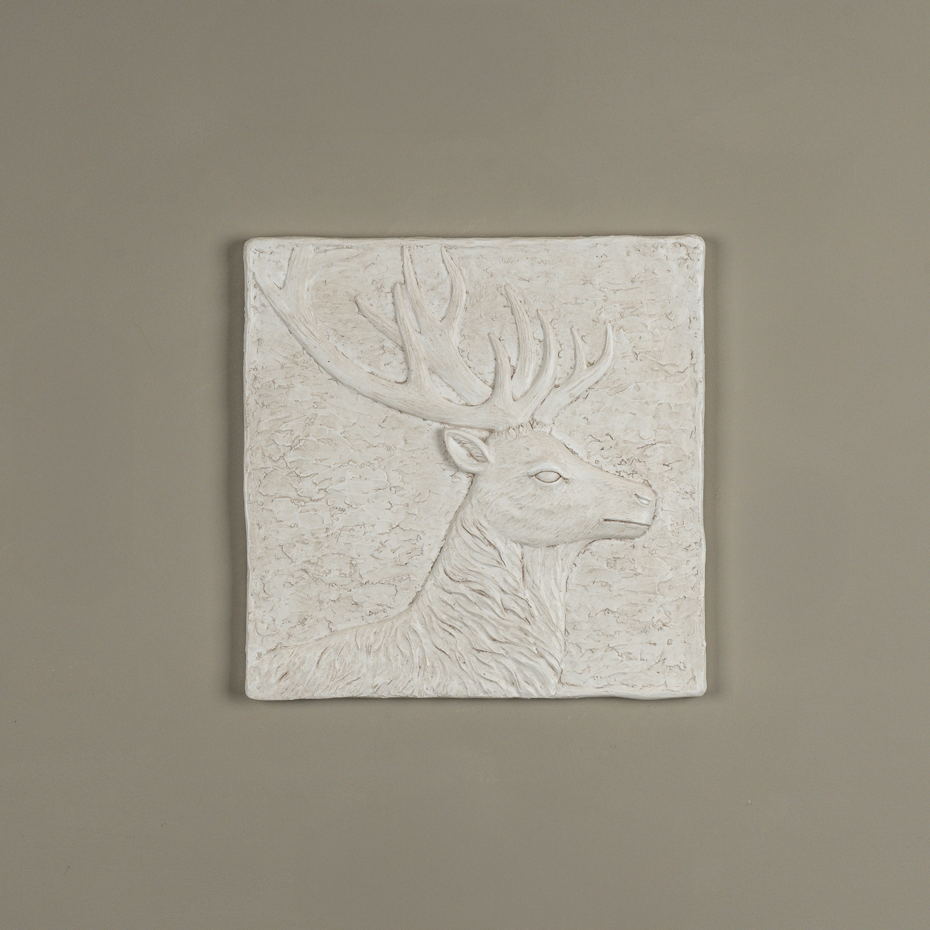 REINDEER WALL PLAQUE