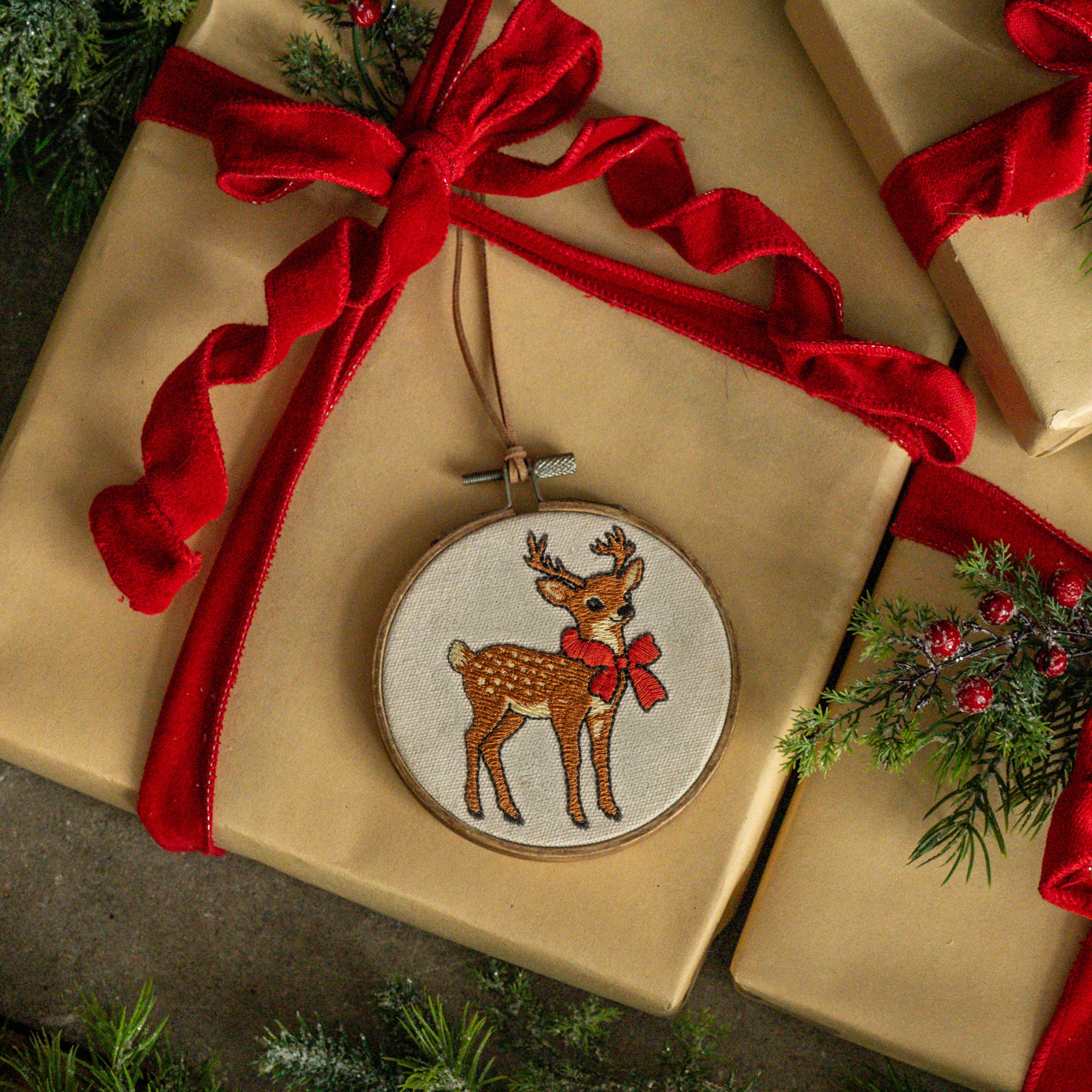 5" REINDEER EMBROIDERED ORNAMENT