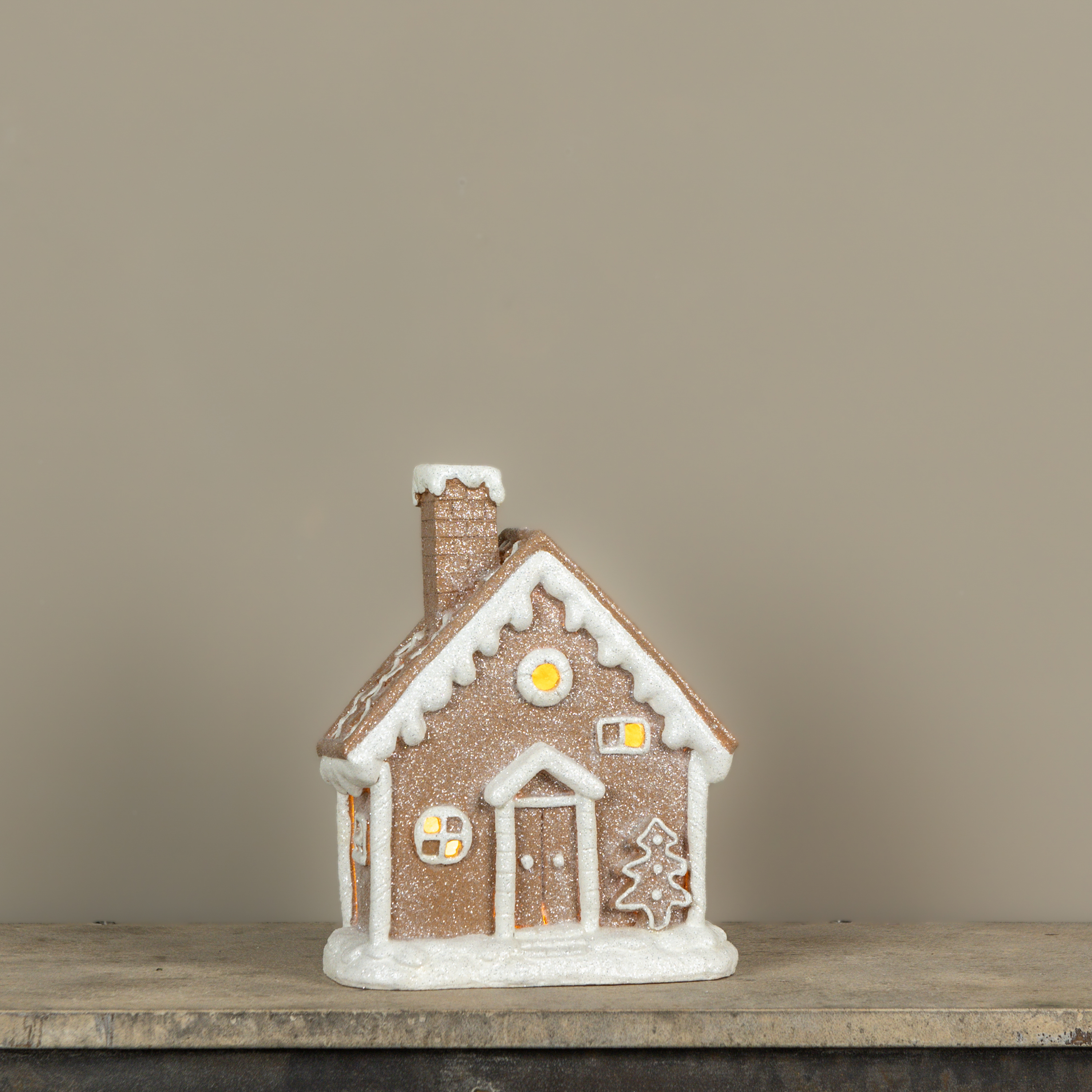 11.5" LIGHTED GINGERBREAD HOUSE