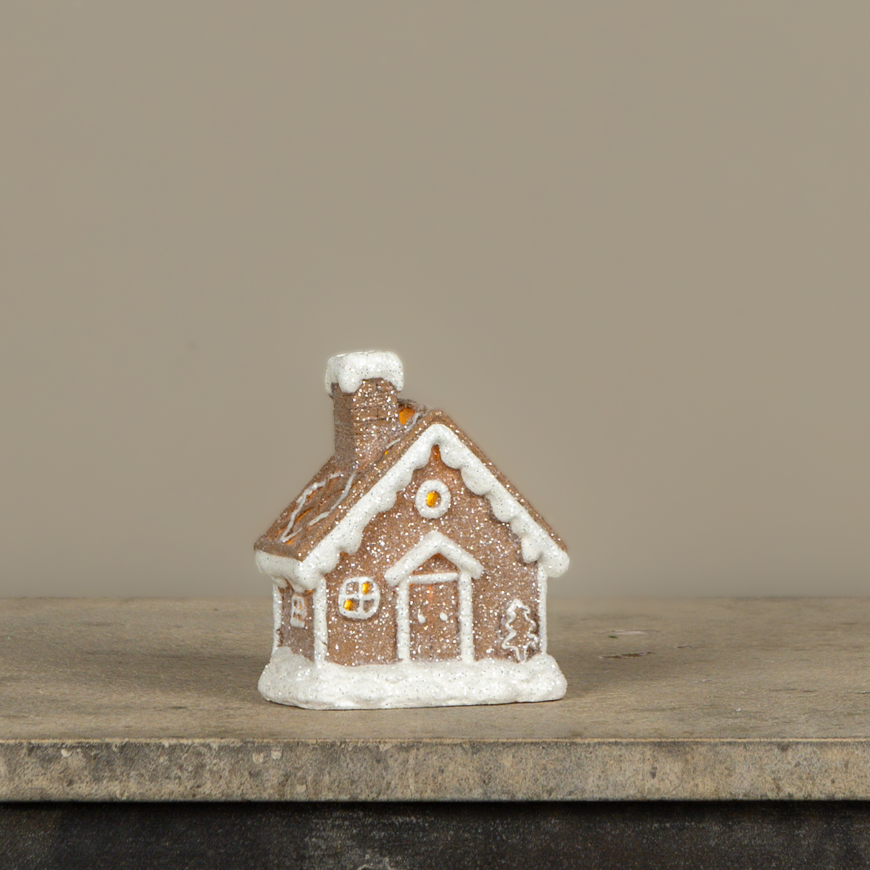 4.75" LIGHTED GINGERBREAD HOUSE
