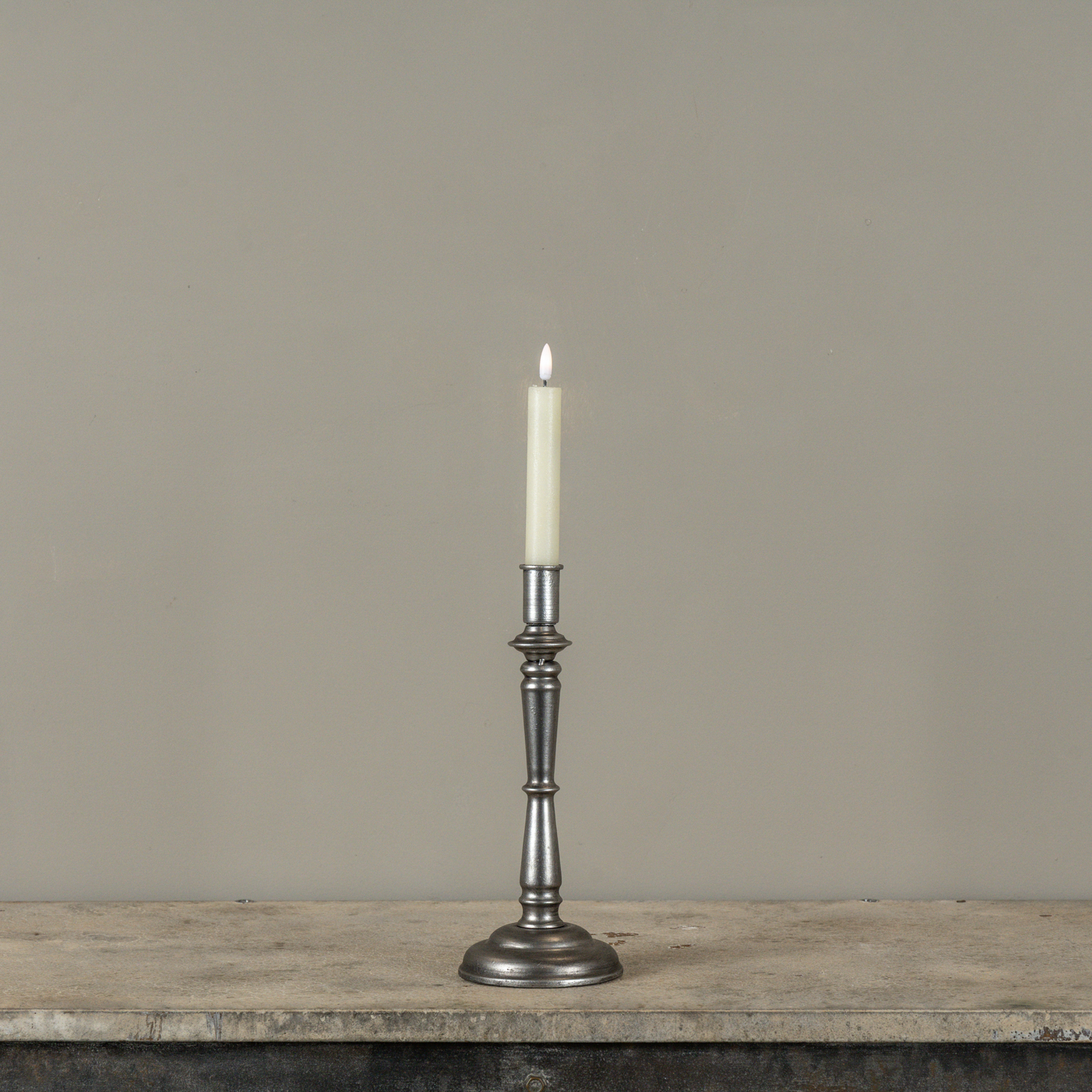 11" VENICE TAPER CANDLE HOLDER