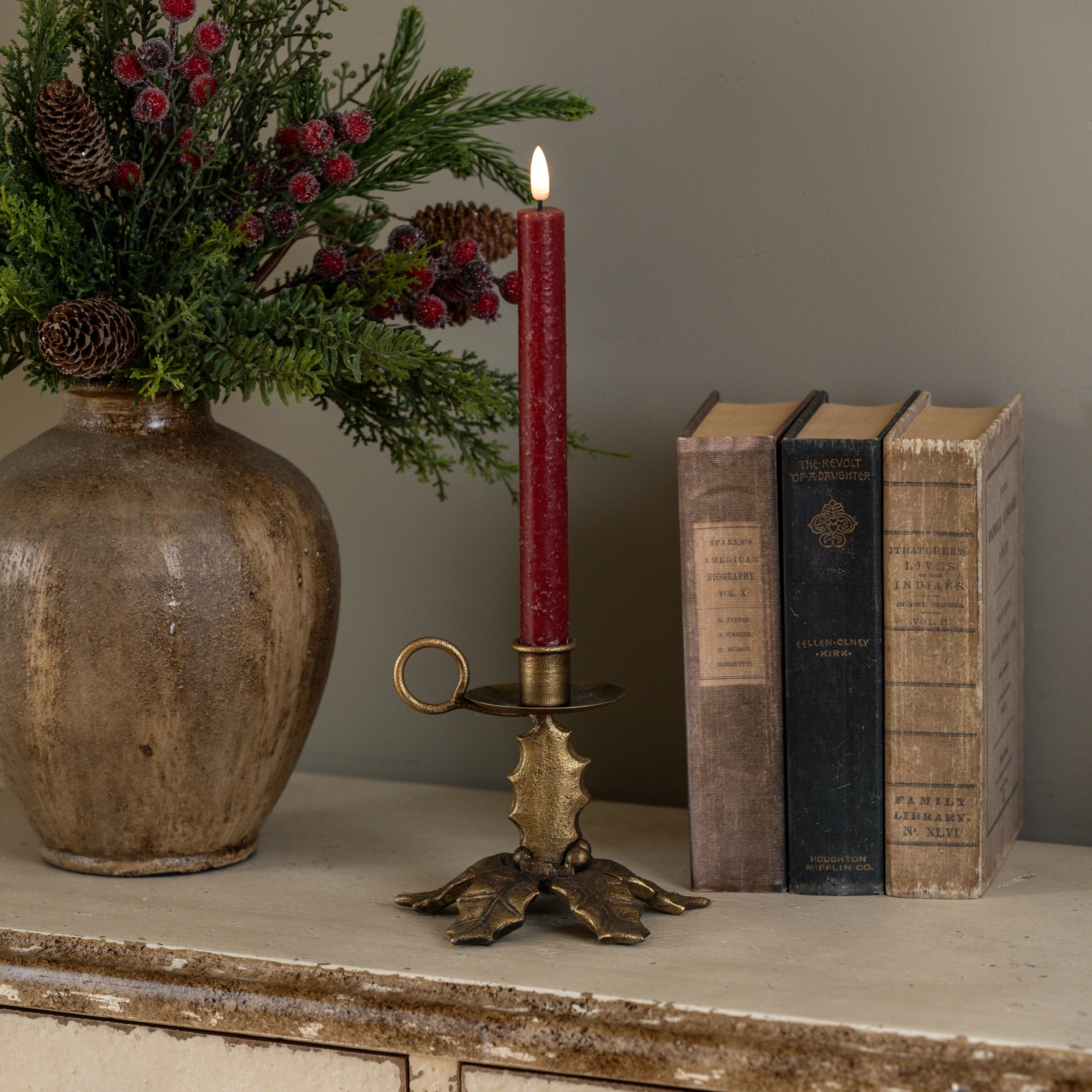 GOLD HOLLY TAPER CANDLE HOLDER