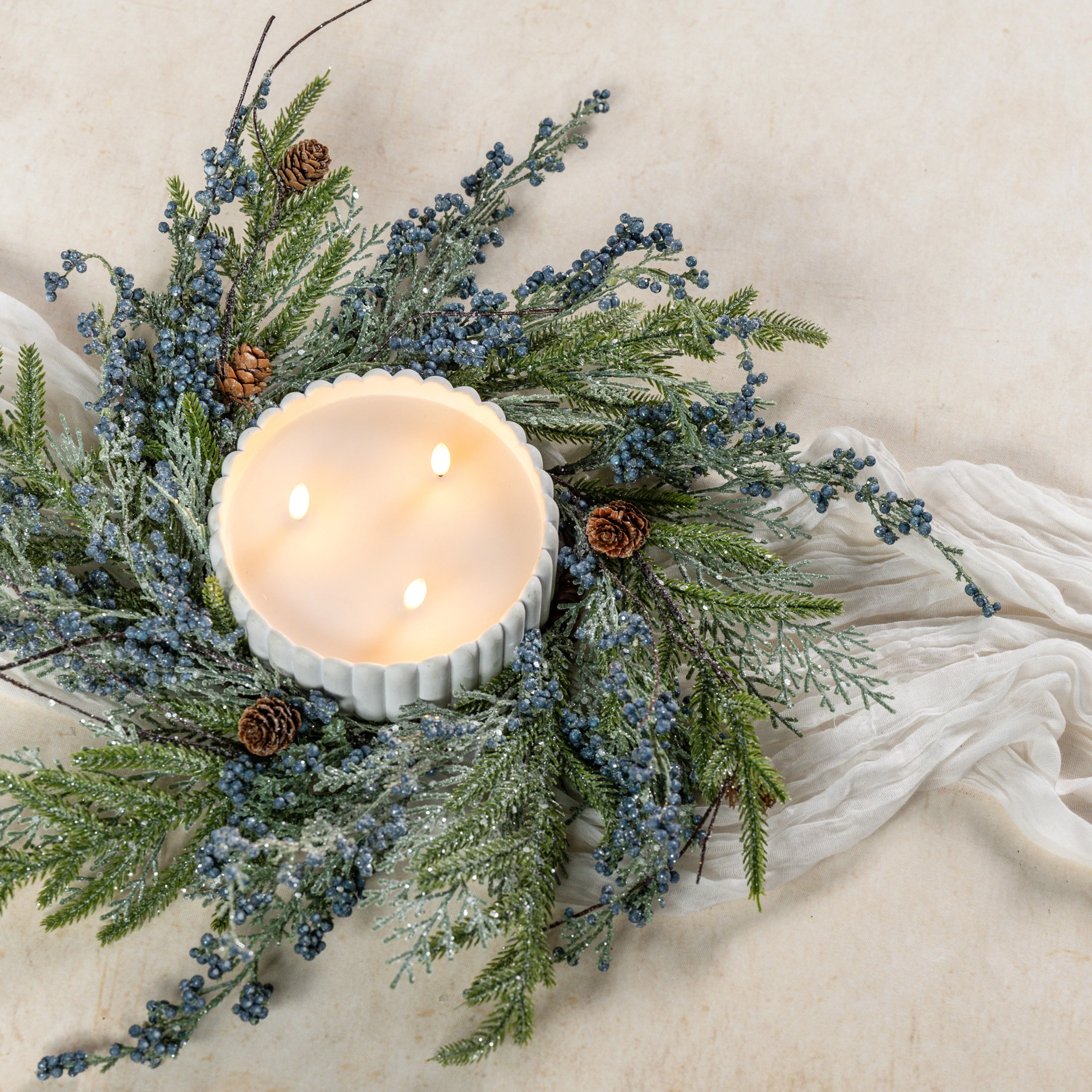 18" GLITTERED CEDAR W/ BERRIES & PINECONE CANDLE RING