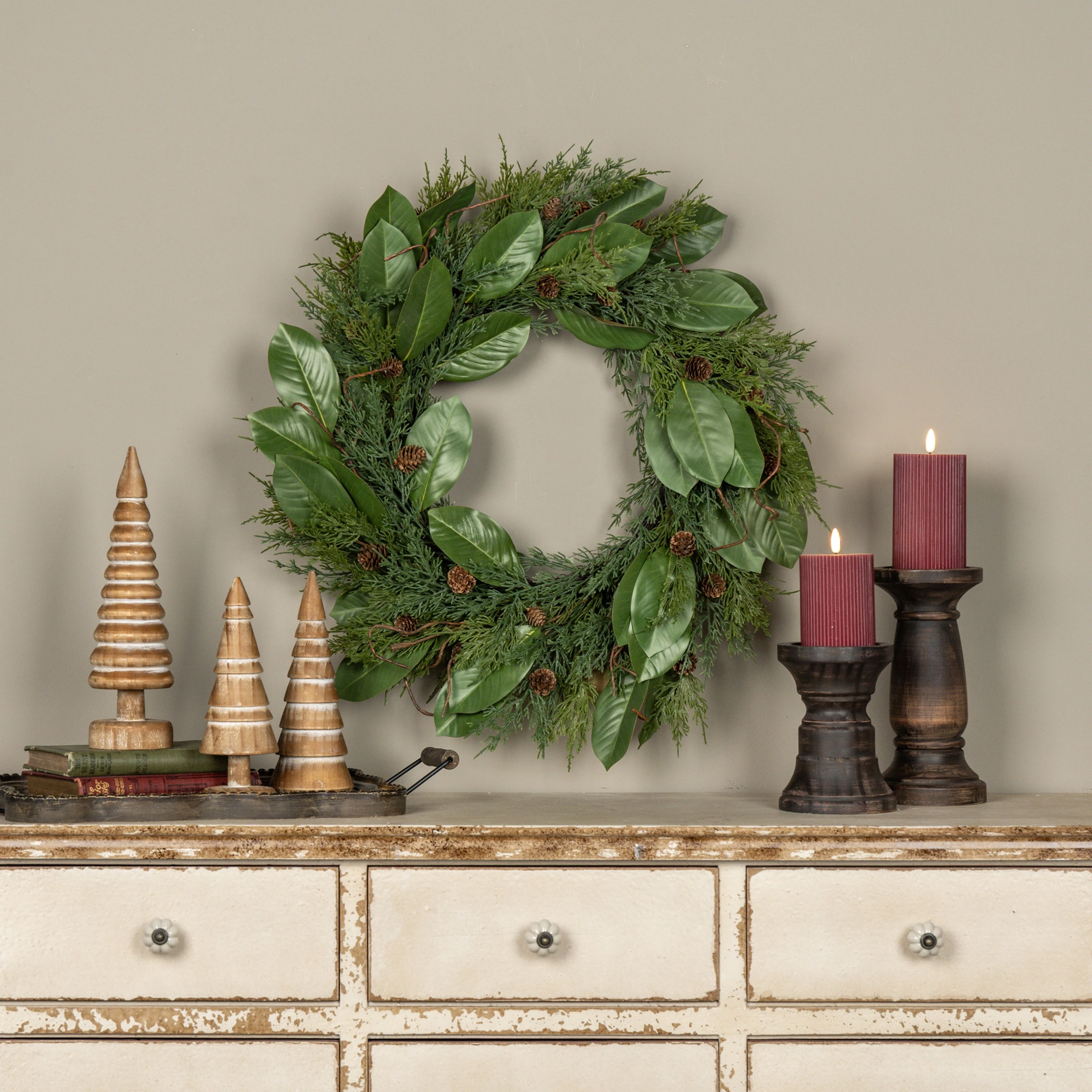 24" MAGNOLIA LEAF & PINECONE WREATH