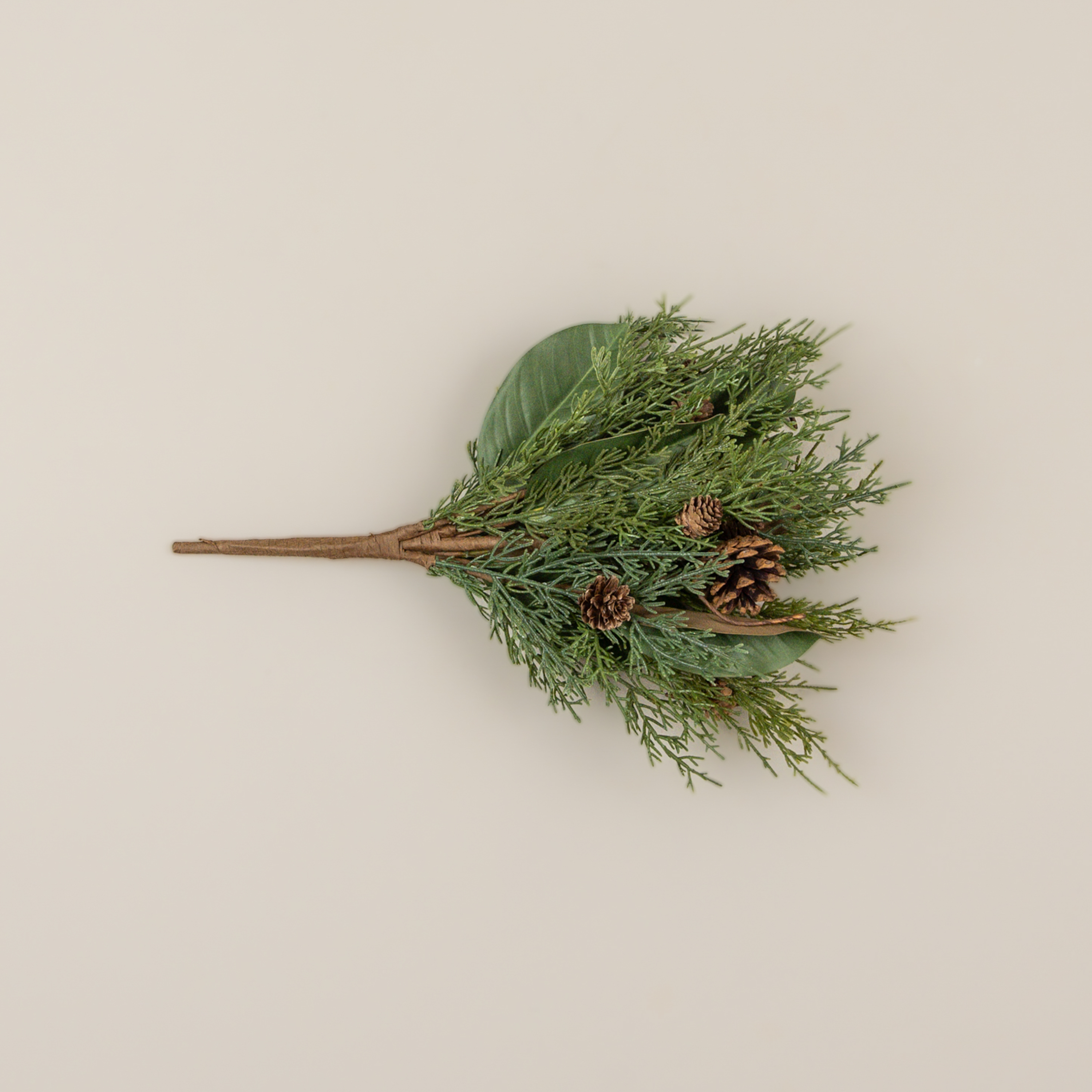 15.5" MAGNOLIA LEAF & MIXED PINECONE BUSH
