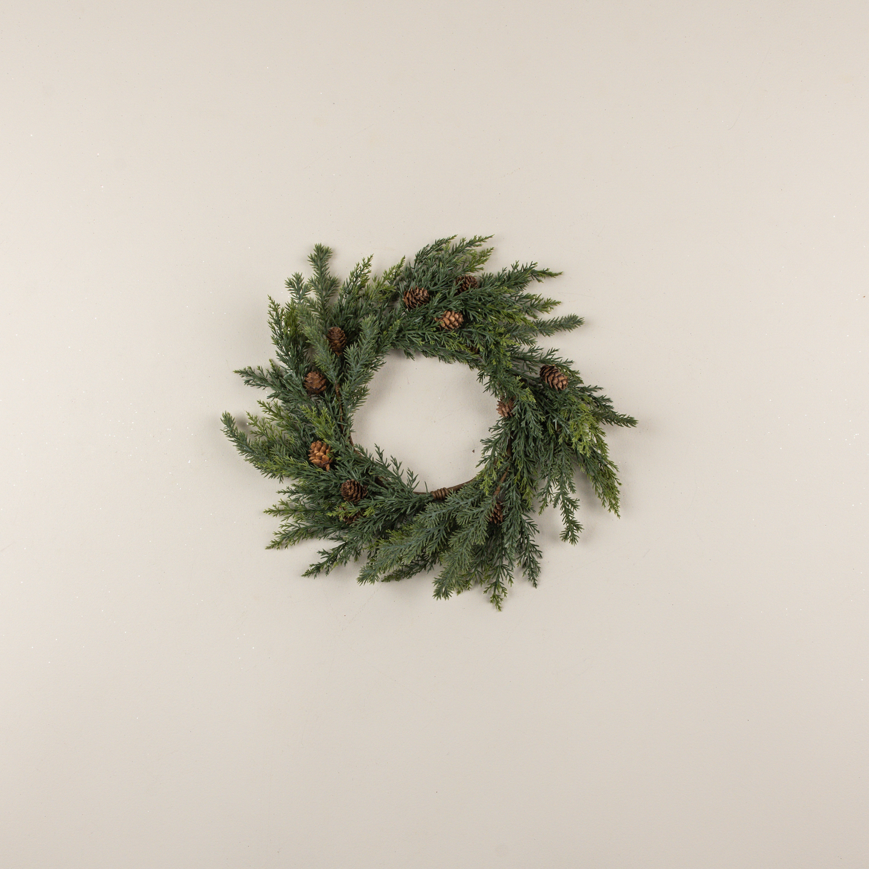 16" JUNIPER &PINECONE CANDLE RING