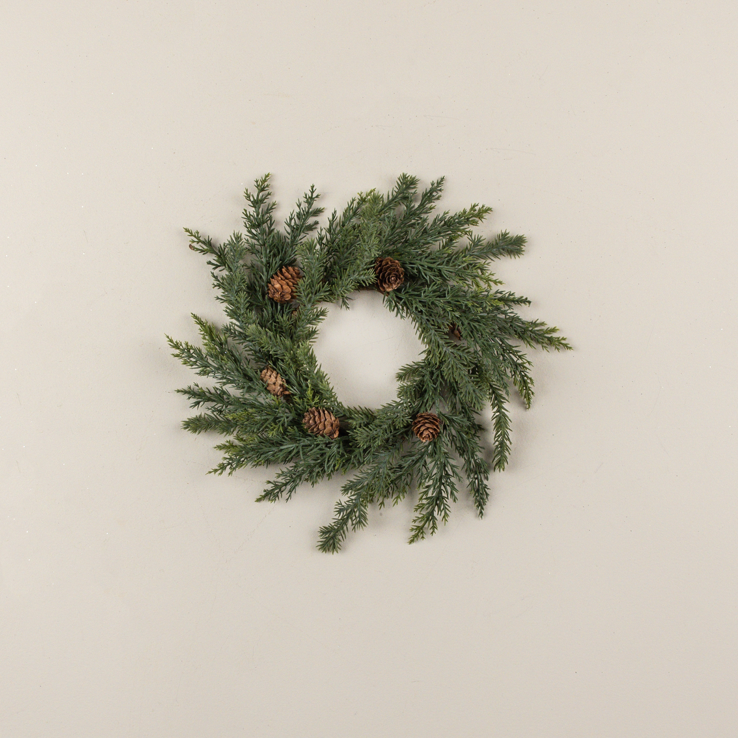 11" JUNIPER & PINECONE CANDLE RING