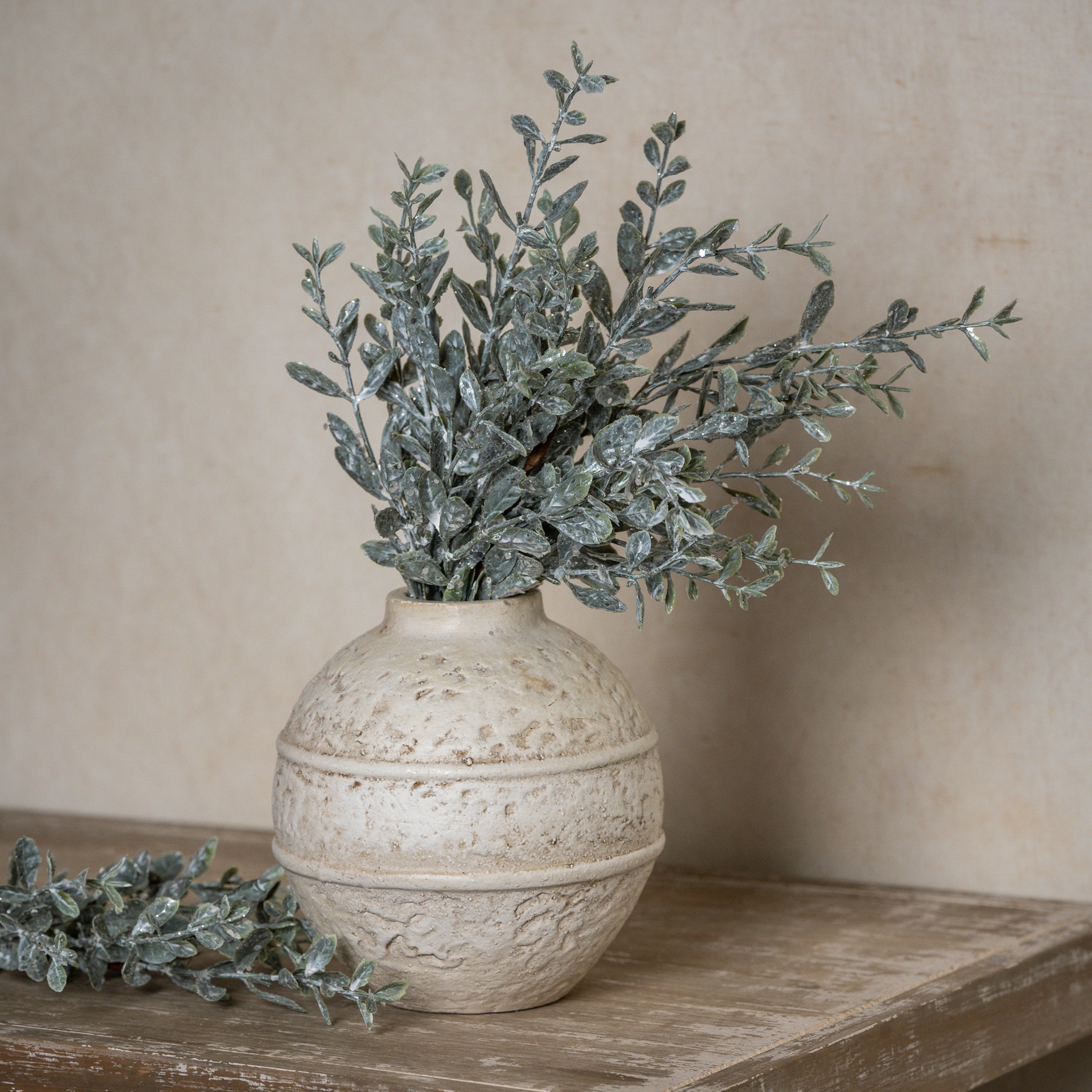 16" GLITTERED SAGE RUSCUS PICK