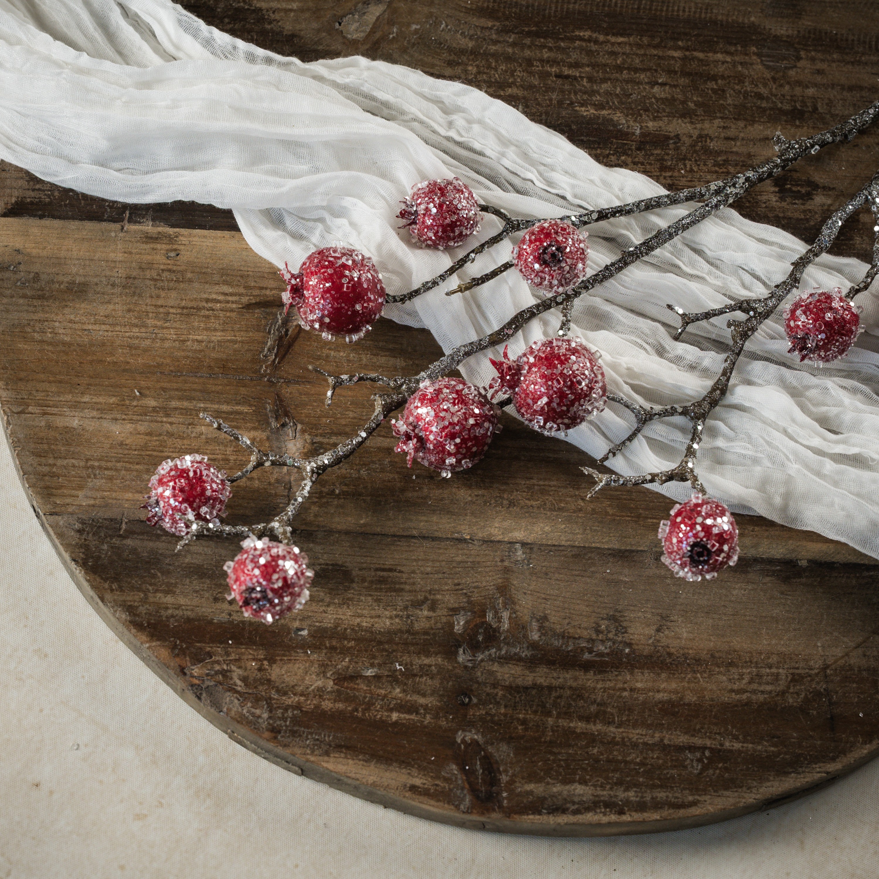 32" ICY POMEGRANATE SPRAY