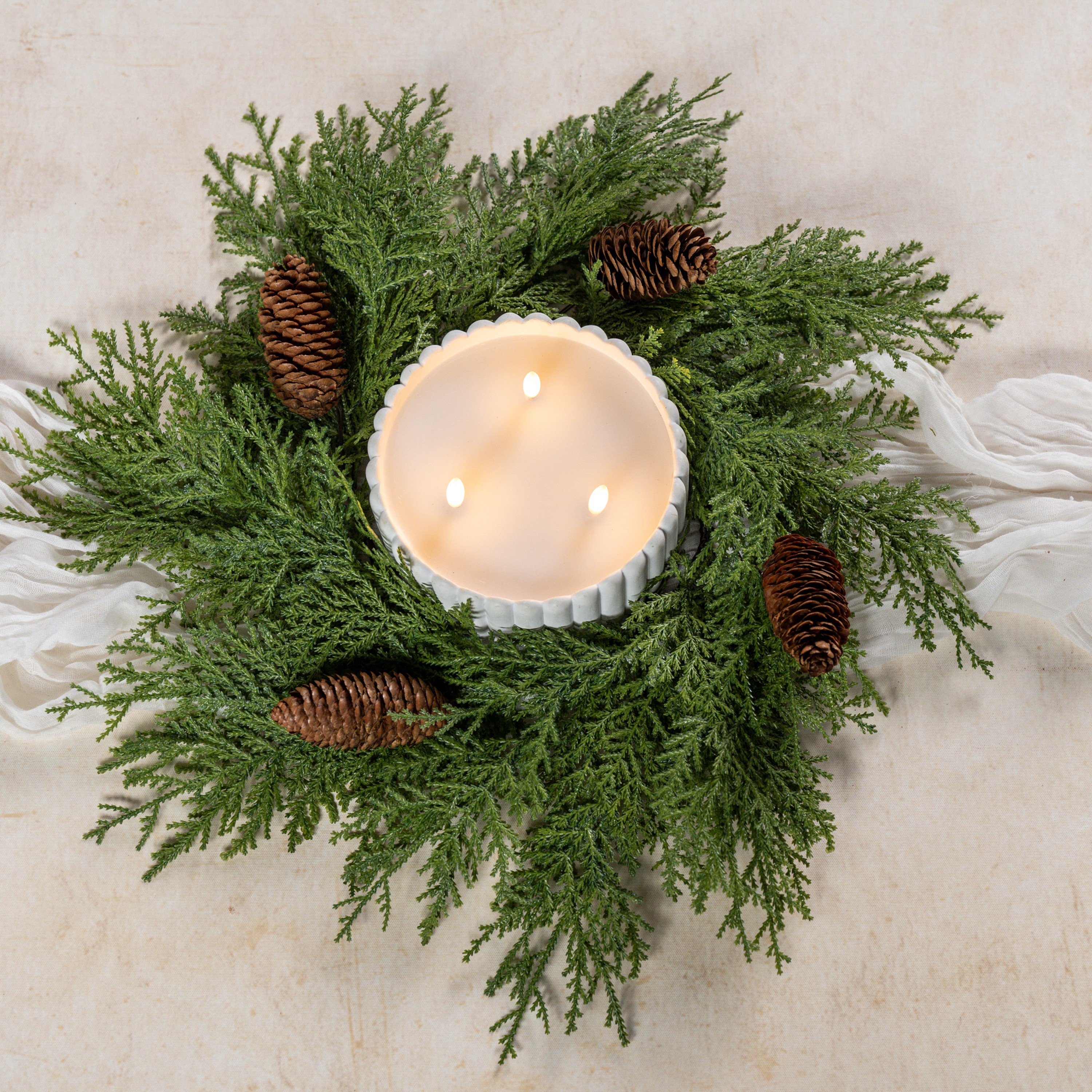 16" CEDAR W/ PINECONE CANDLE RING
