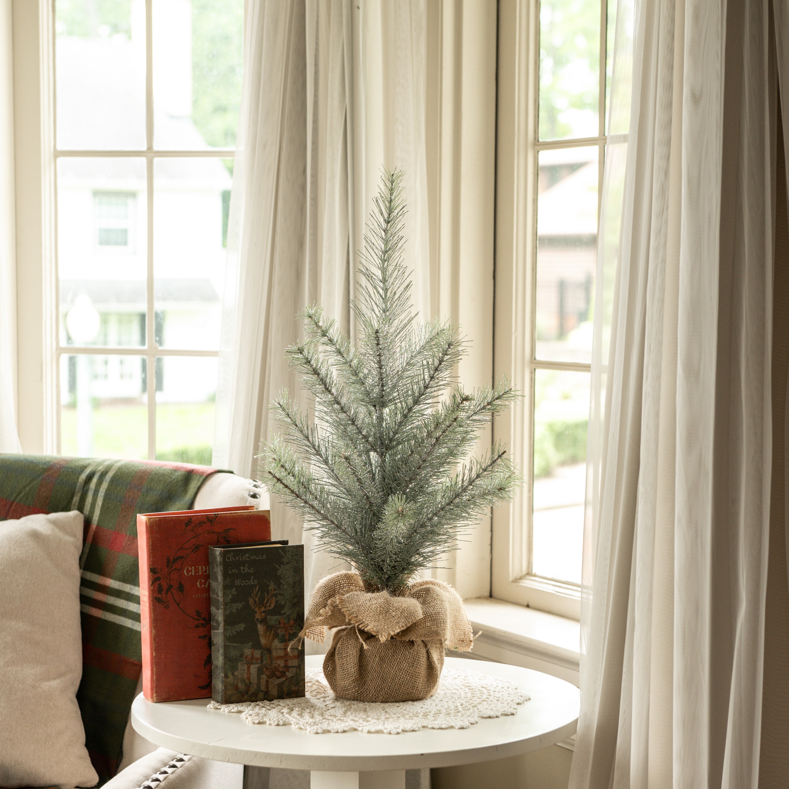2' GLITTERED PINE TREEE W/ BURLAP BASE