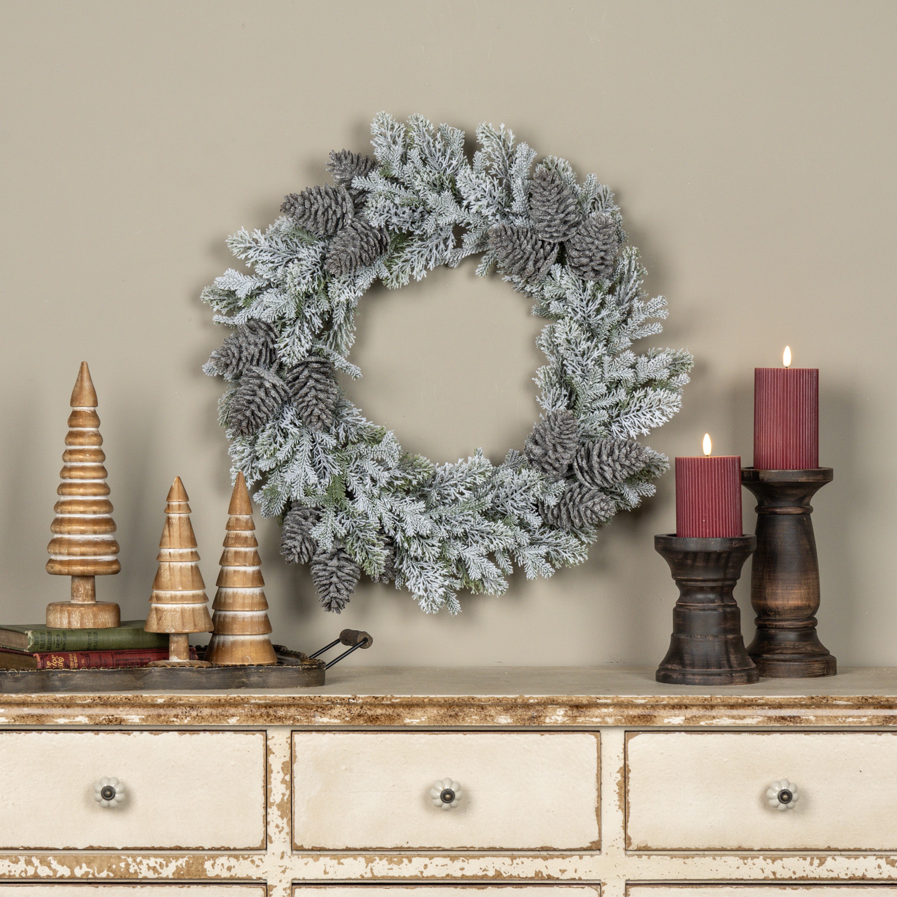 22" GLITTERED PINE & PINECONE WREATH