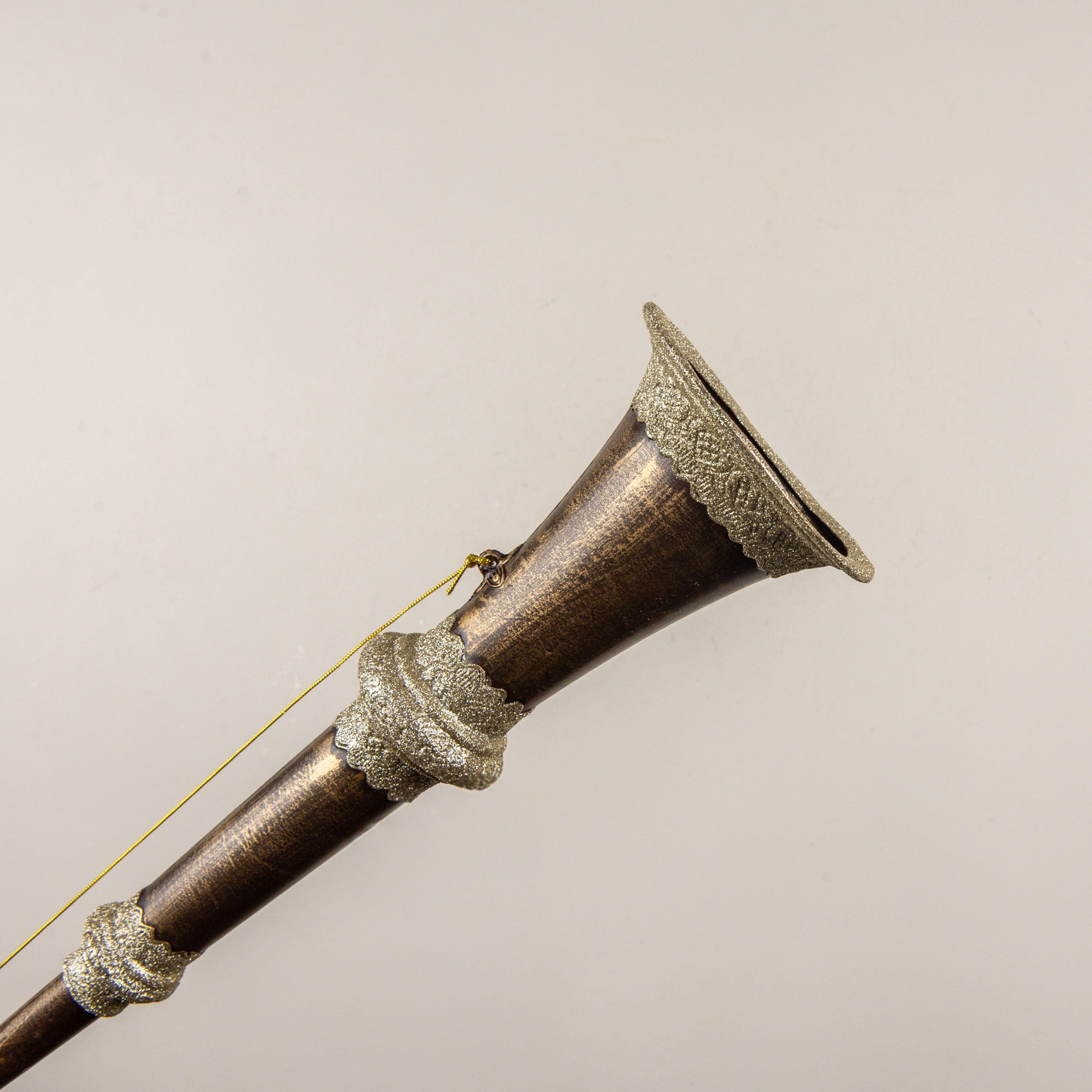 GLITTERED GOLD HORN ORNAMENT
