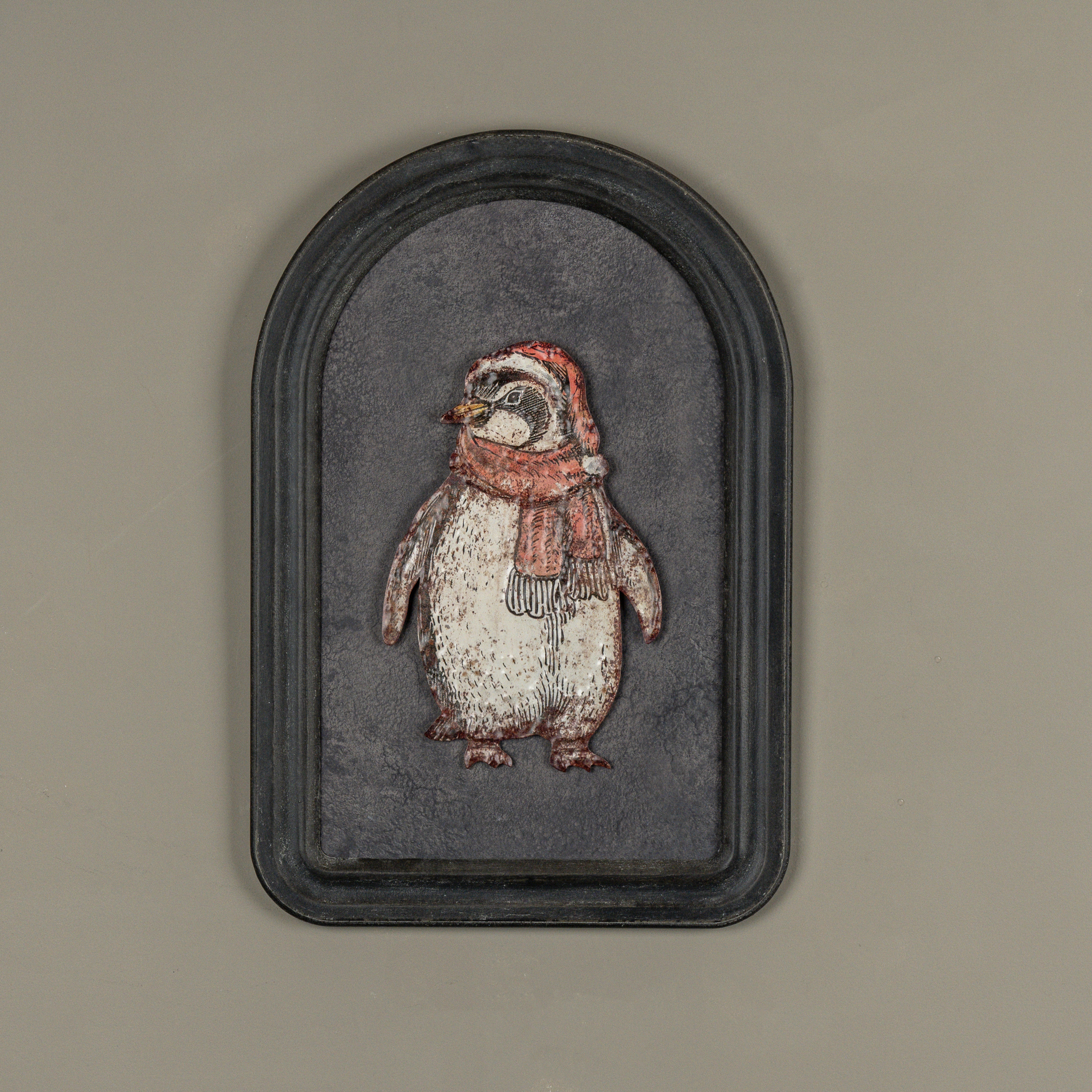 12" PENGUIN W/ SCARF METAL SIGN