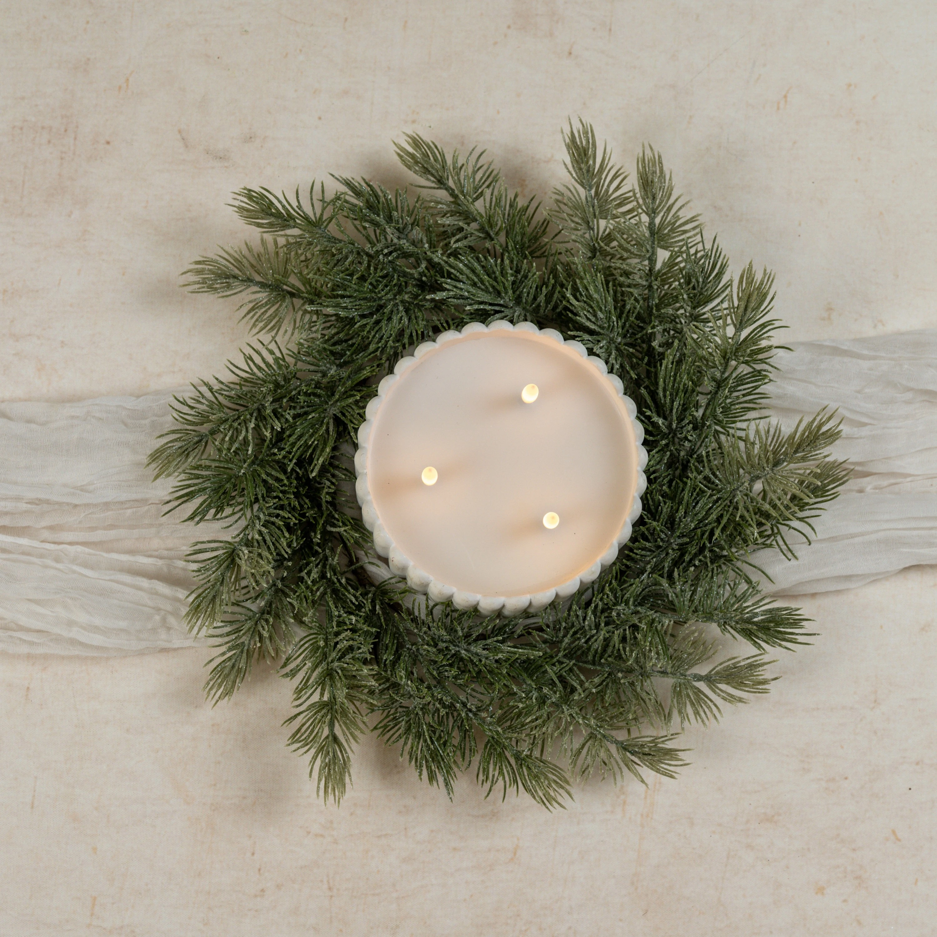 14" GLITTERED JACKSON PINE CANDLE RING