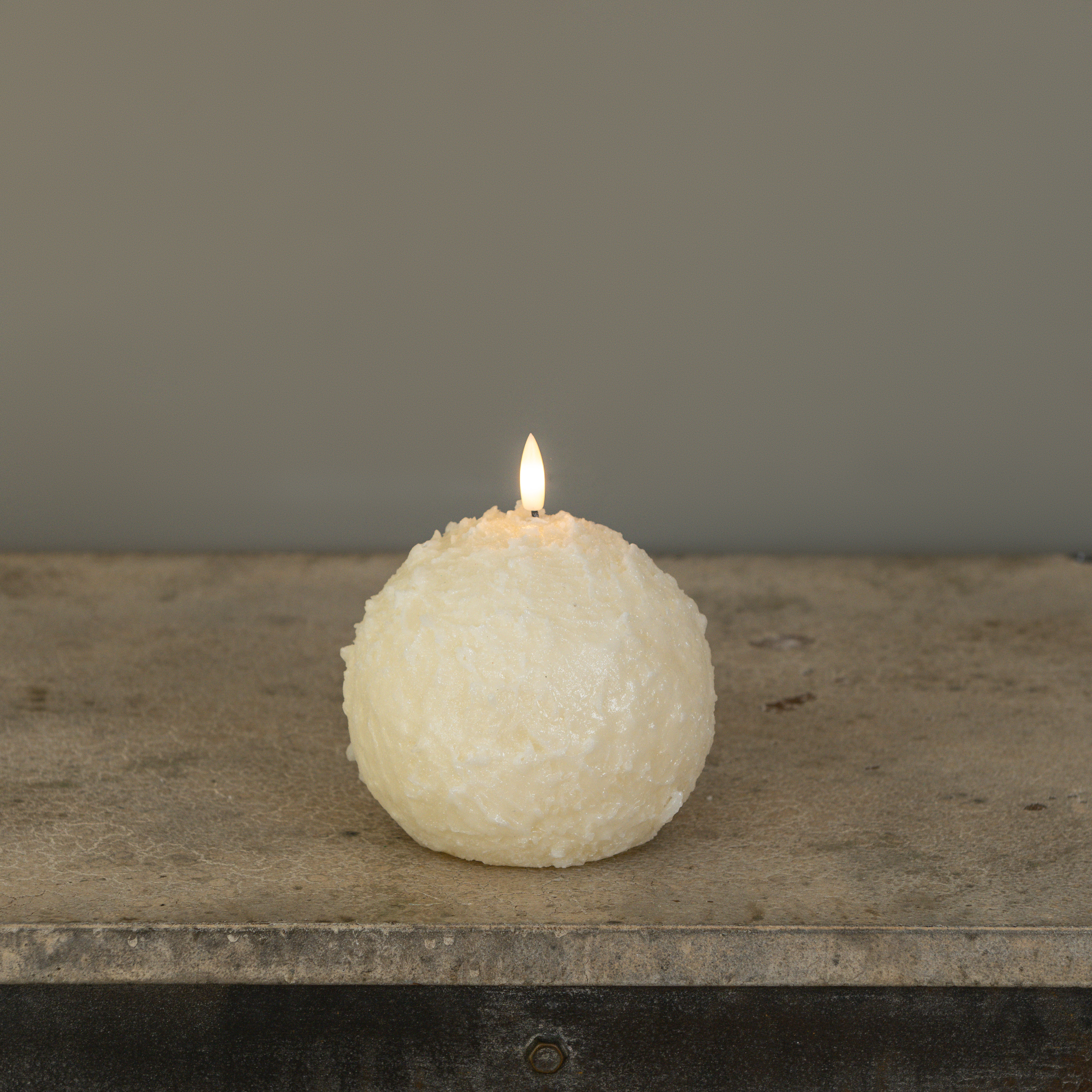 4.5" CREAM SHIMMER 3D FLAME SNOWBALL CANDLE