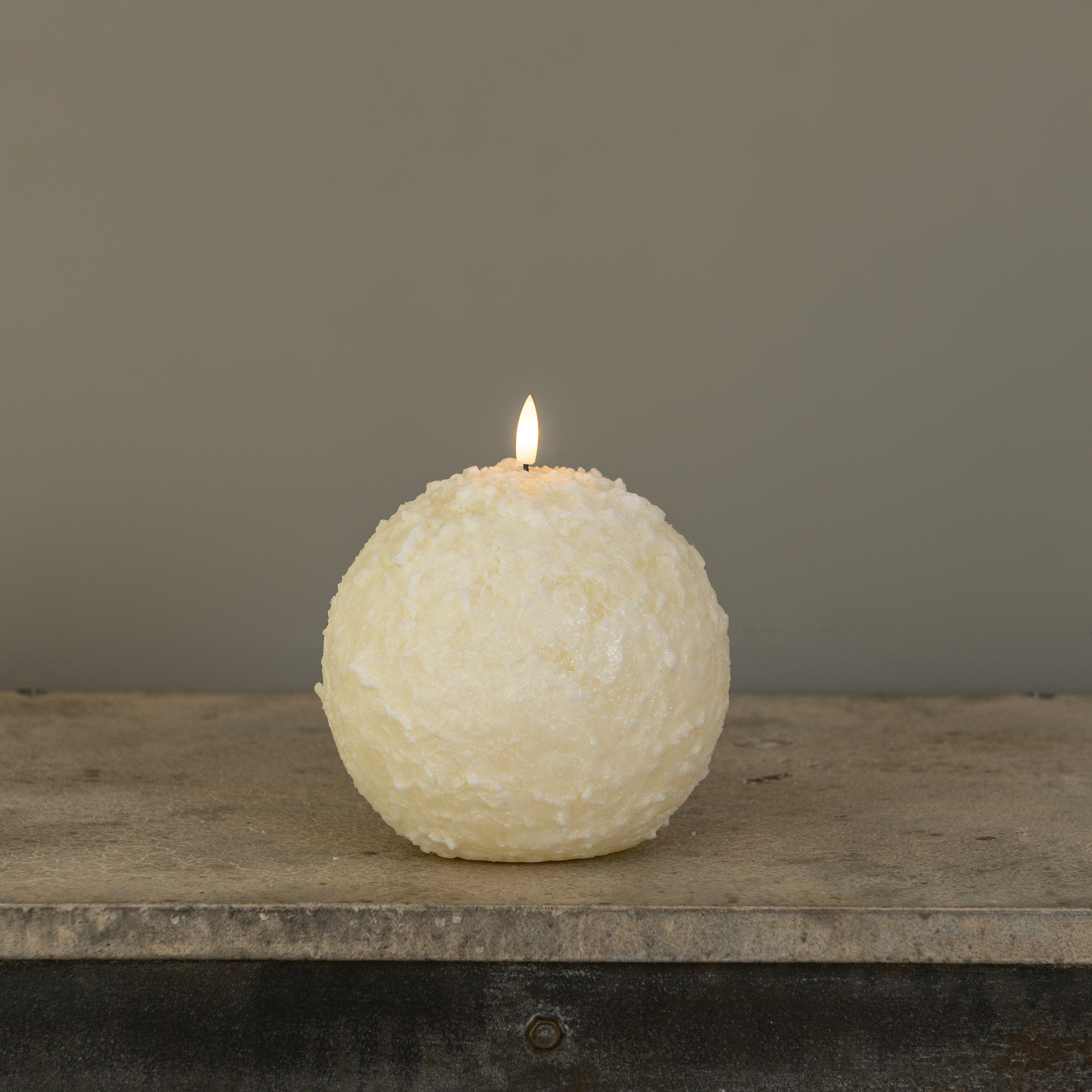 6" CREAM SHIMMER 3D FLAME SNOWBALL CANDLE