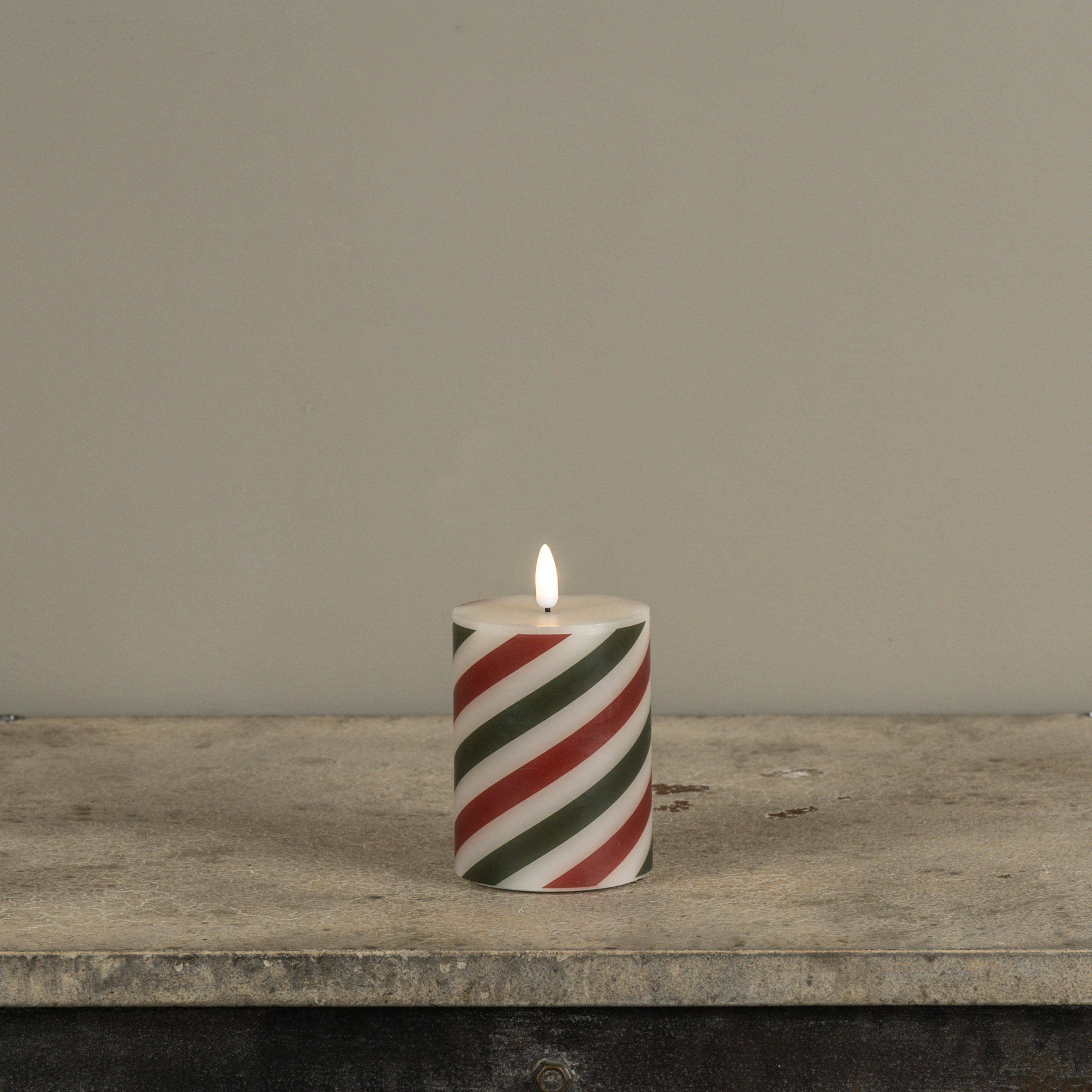 4" RED & GREEN CANDY CANE 3D FLAME PILLAR CANDLE