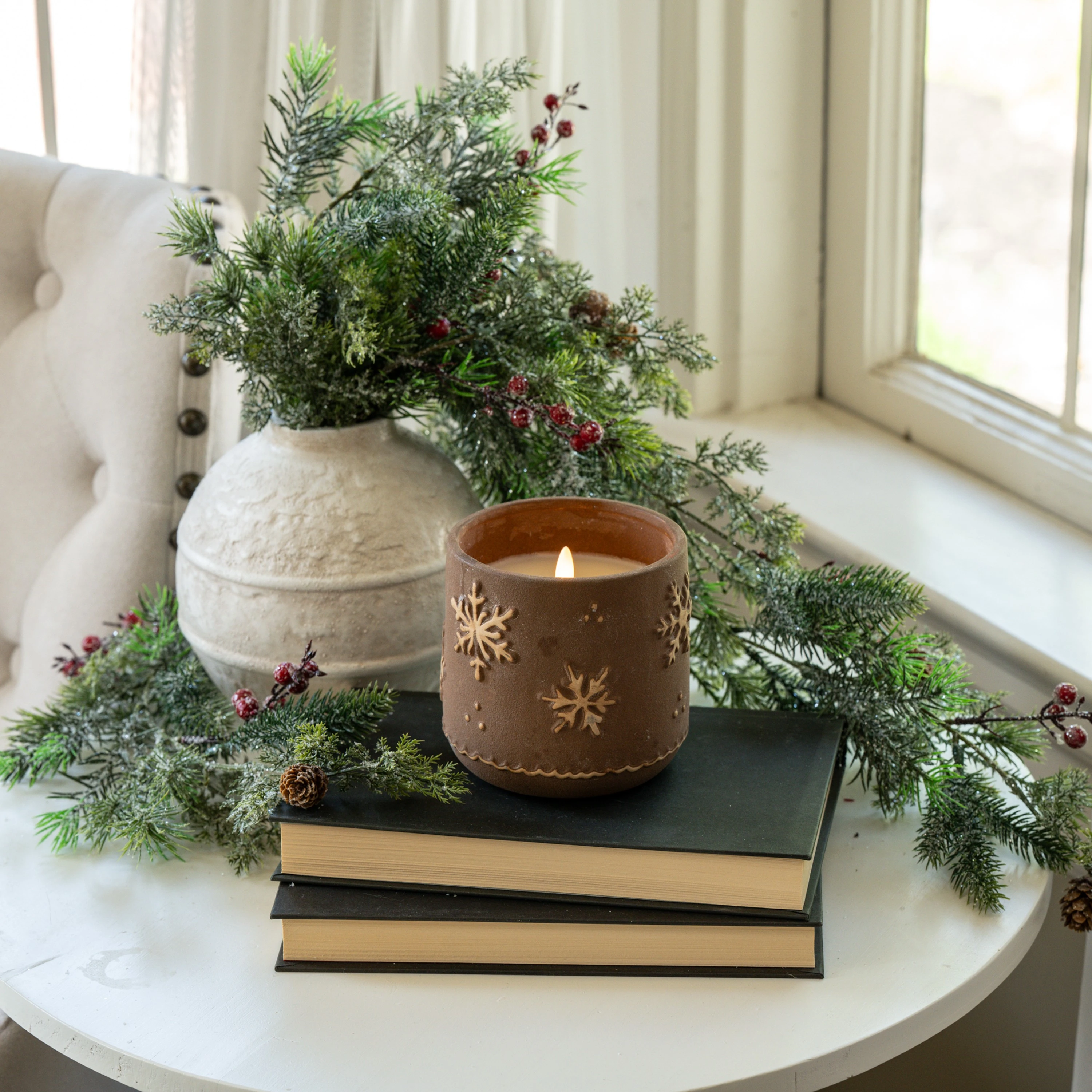 4.5" CERAMIC GINGERBREAD 3D FLAME CANDLE